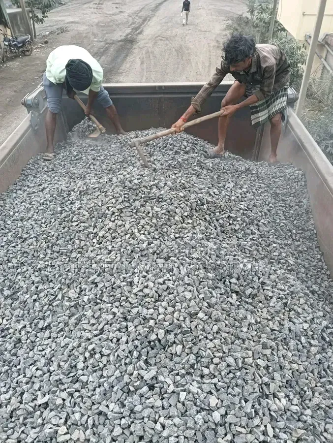 3/4 Granite Chippings for Decking - Direct Quarry Price - Delivery