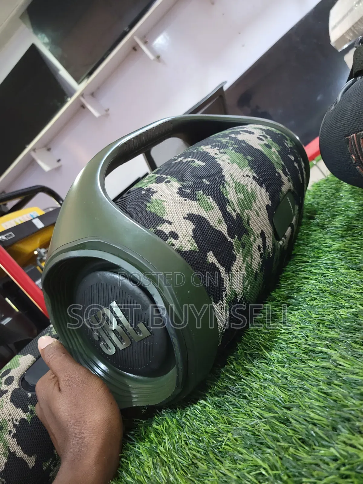 JBL Boombox 2
