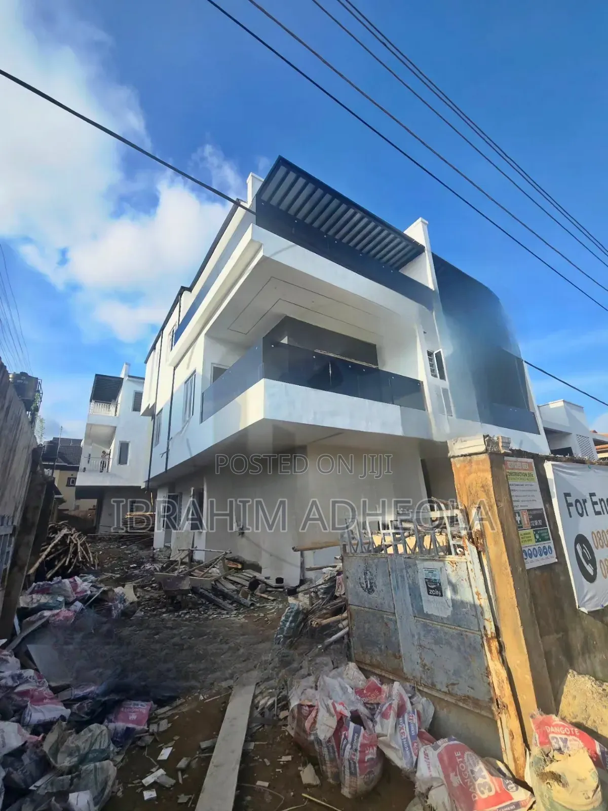 4bdrm Duplex in Gbagada Phase 2 for sale