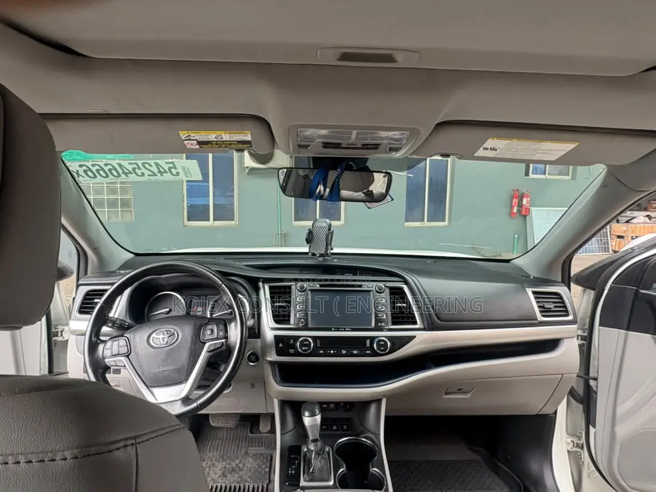 Toyota Highlander XLE 2019 White