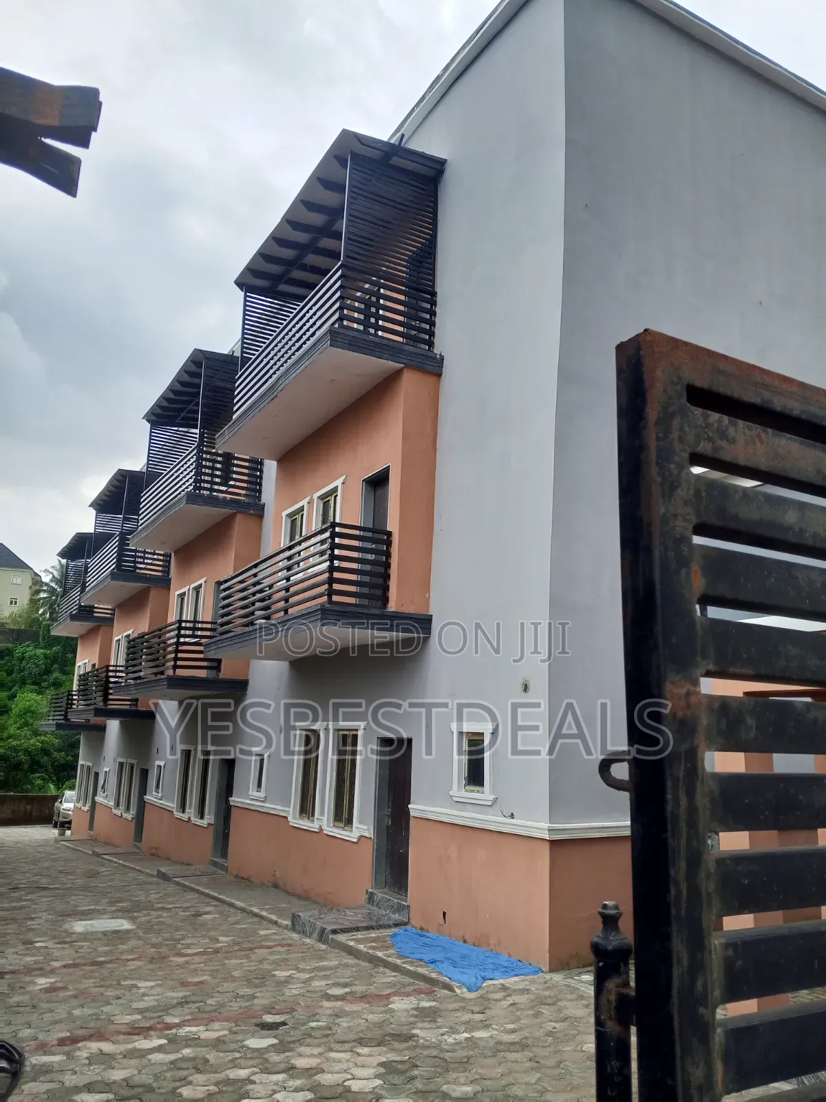 Furnished 4bdrm Townhouse / Terrace in Apo Resettlement for rent
