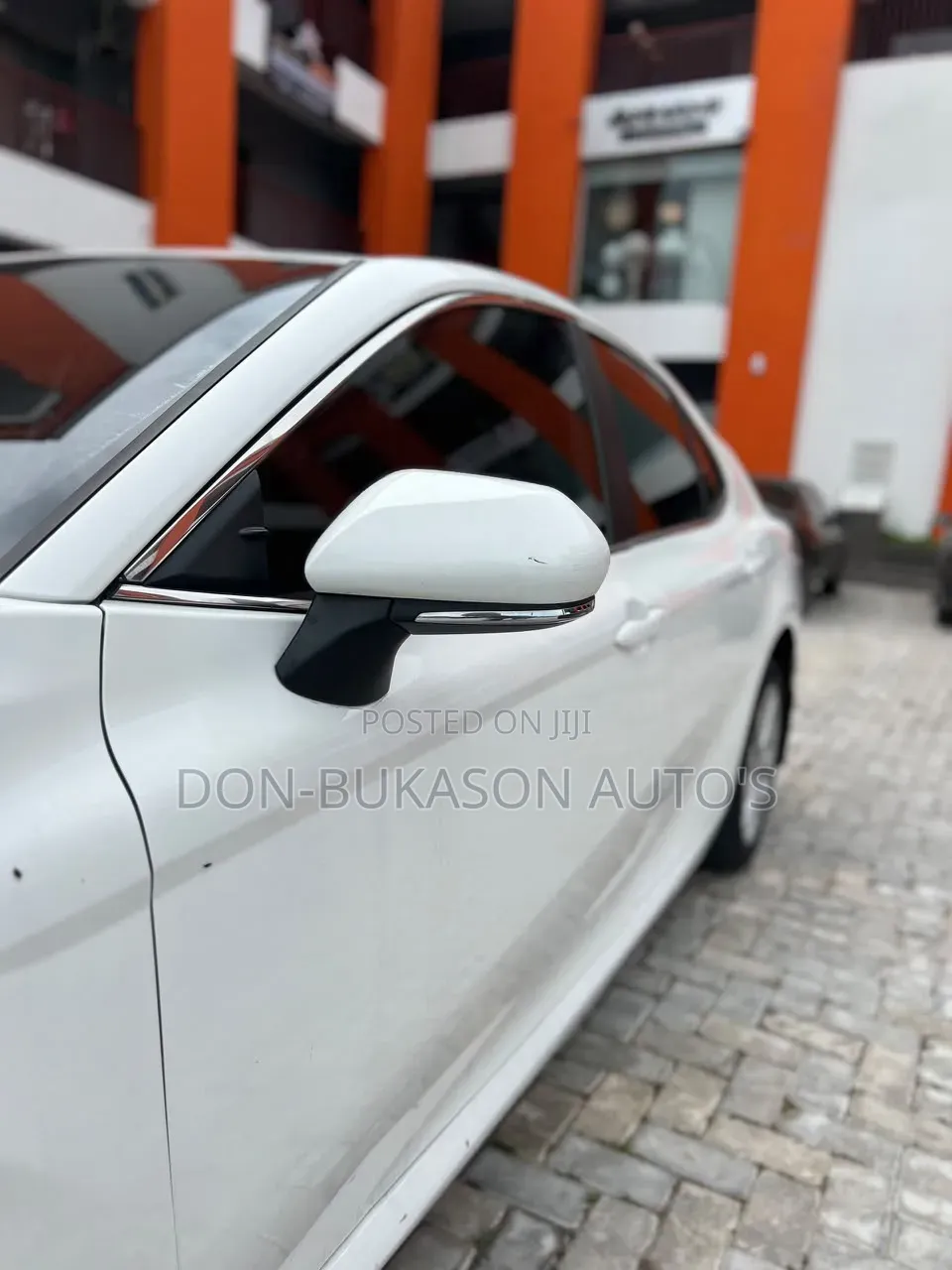Toyota Camry XLE 4dr Sedan (2.5L 4cyl 6A) 2012 White