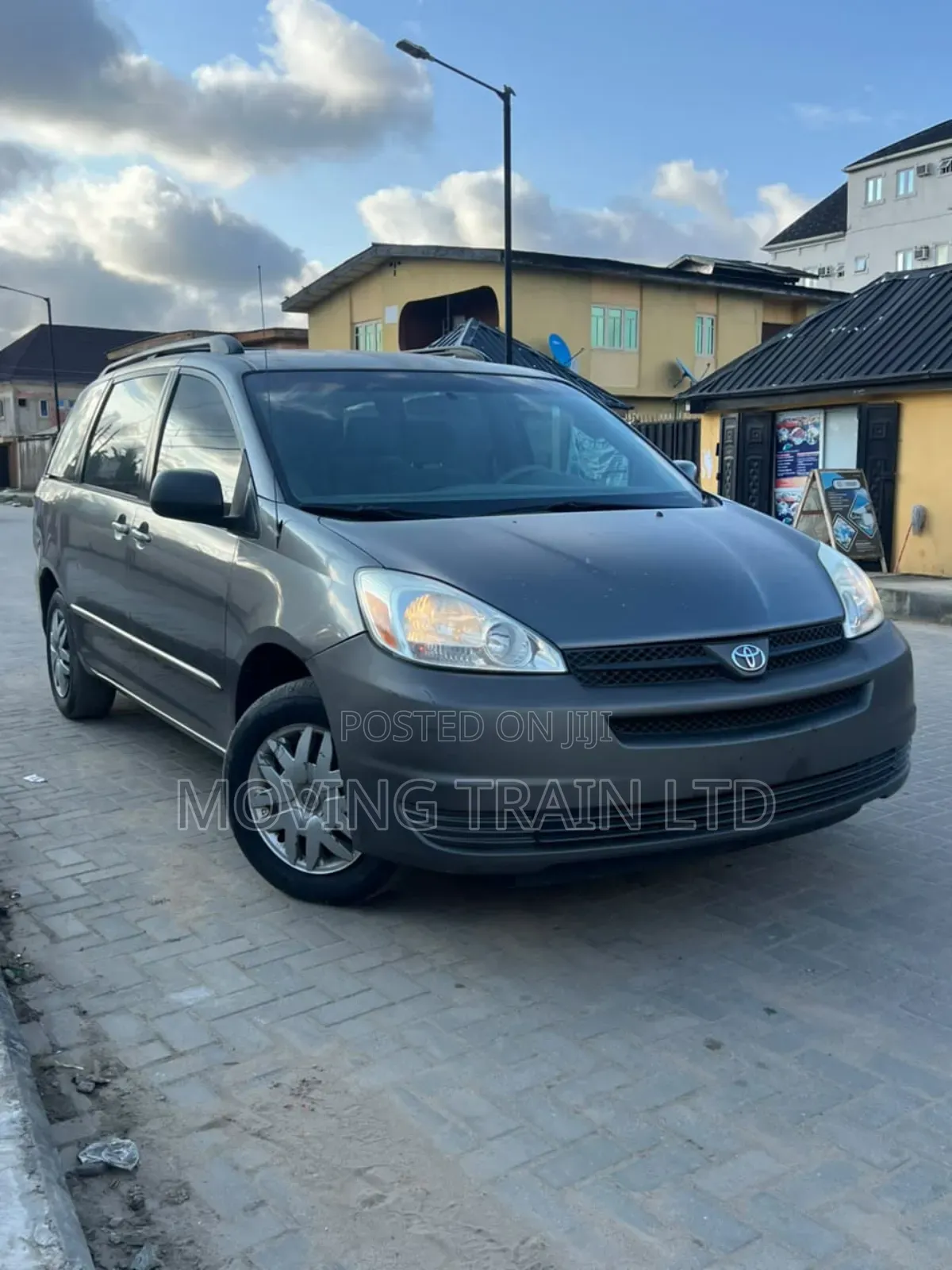 Toyota Sienna CE 2005