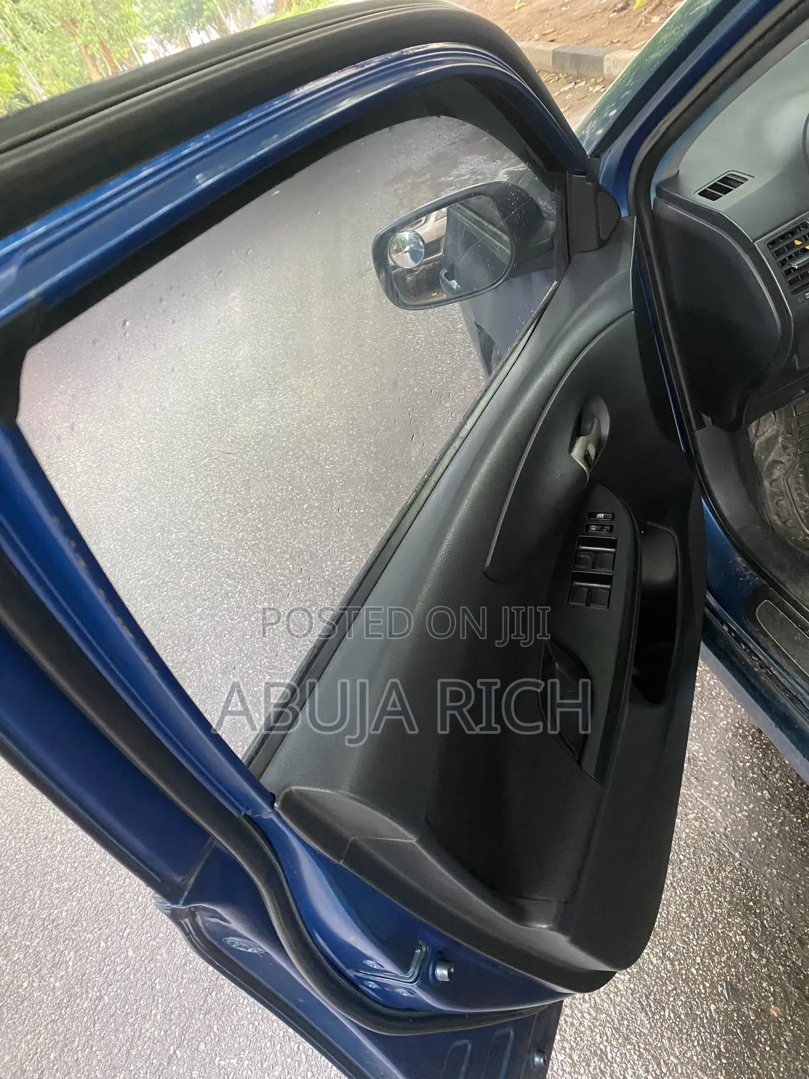 Toyota Corolla XLE 4dr Sedan (1.8L 4cyl 4A) 2010 Blue
