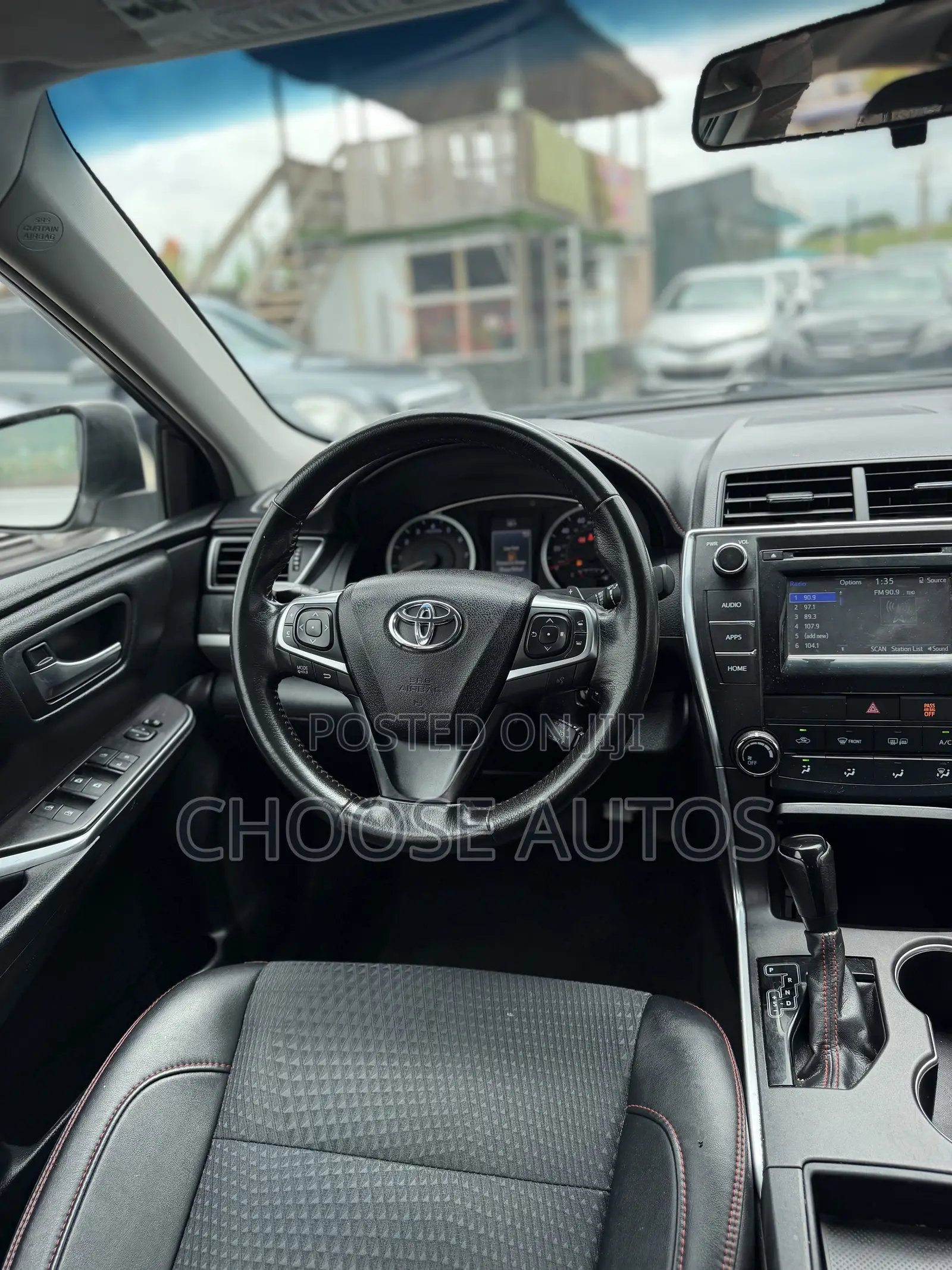 Toyota Camry SE 4dr Sedan (2.5L 4cyl 6A) 2015 Silver