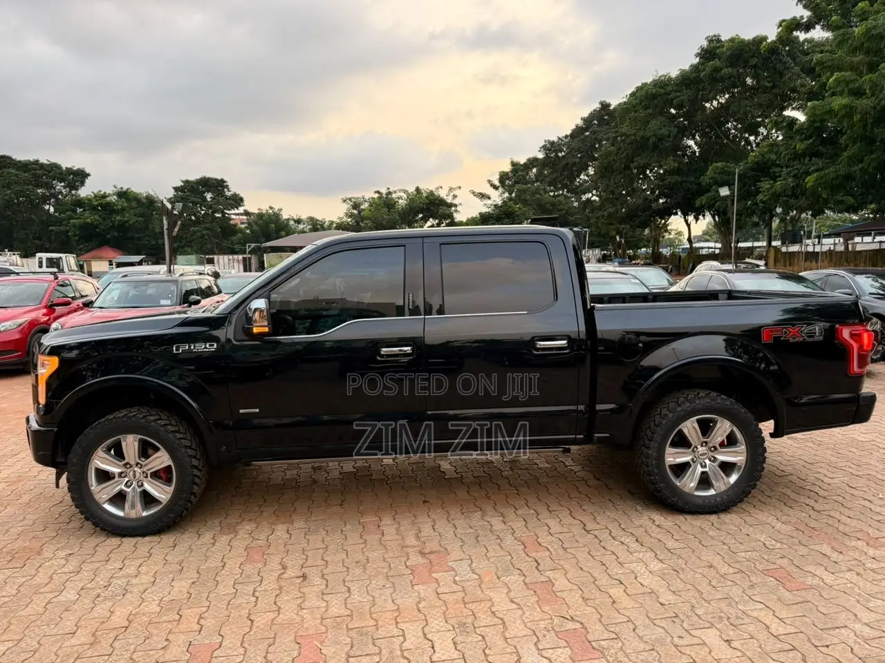 Ford F-150 Limited 4x4 SuperCrew Cab Styleside 5.5 ft. box 145 in. WB