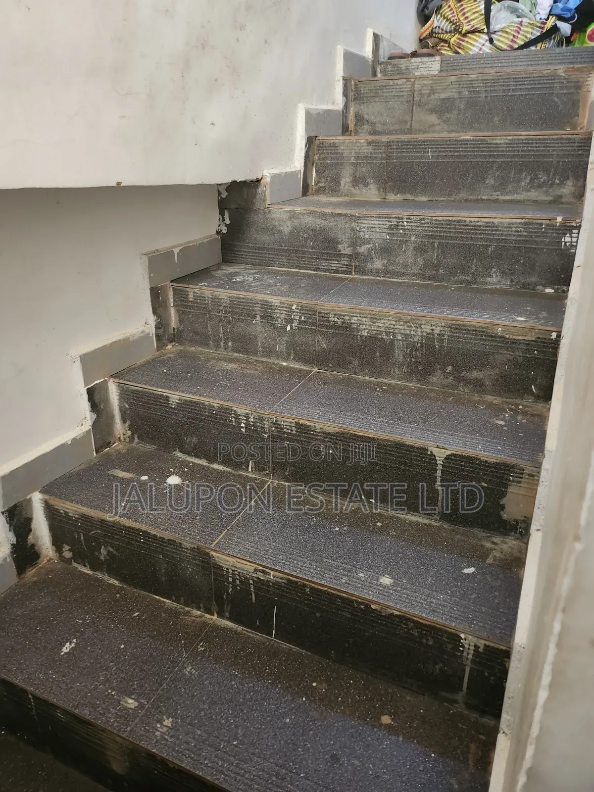 2bdrm Maisonette in Ajao Estate for rent