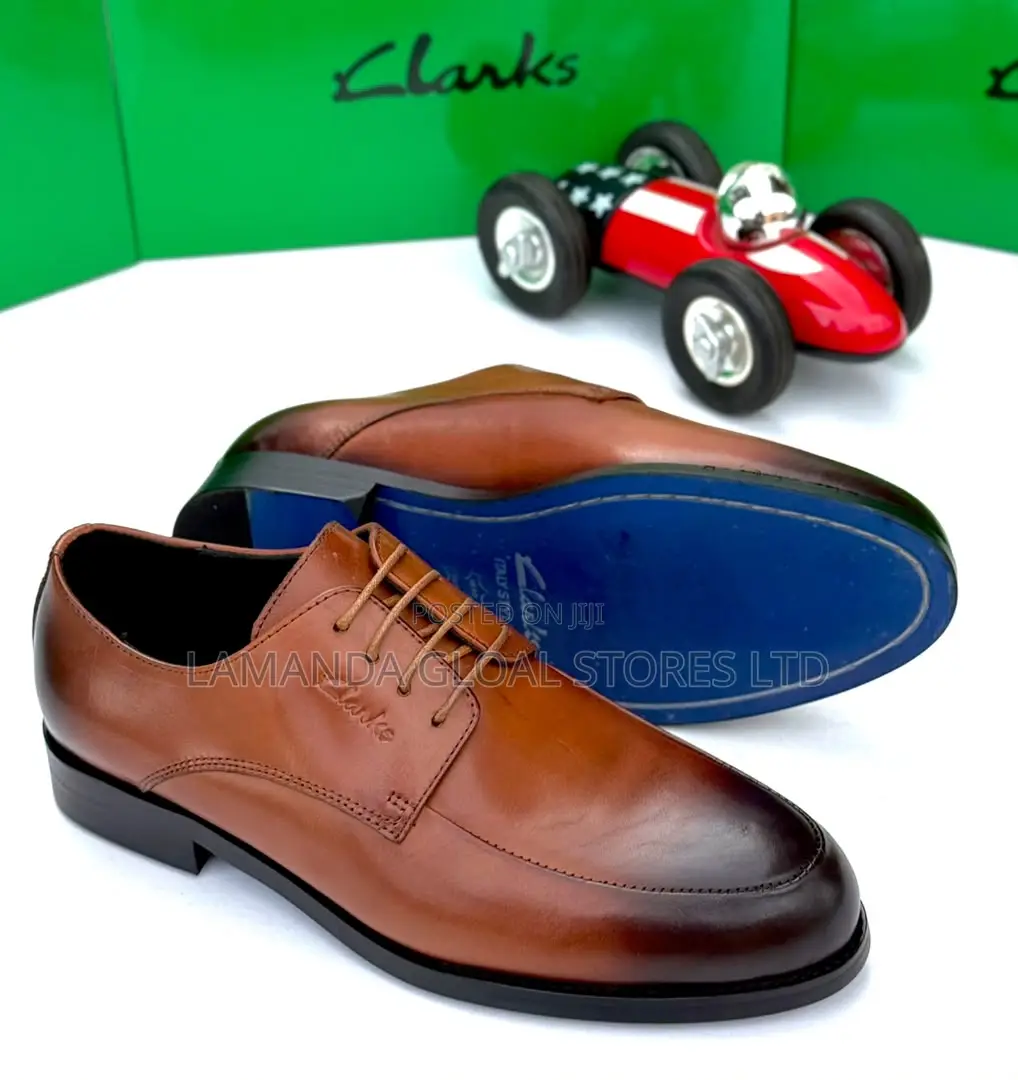Clarks Leather Derby Dress Shoes in Tan