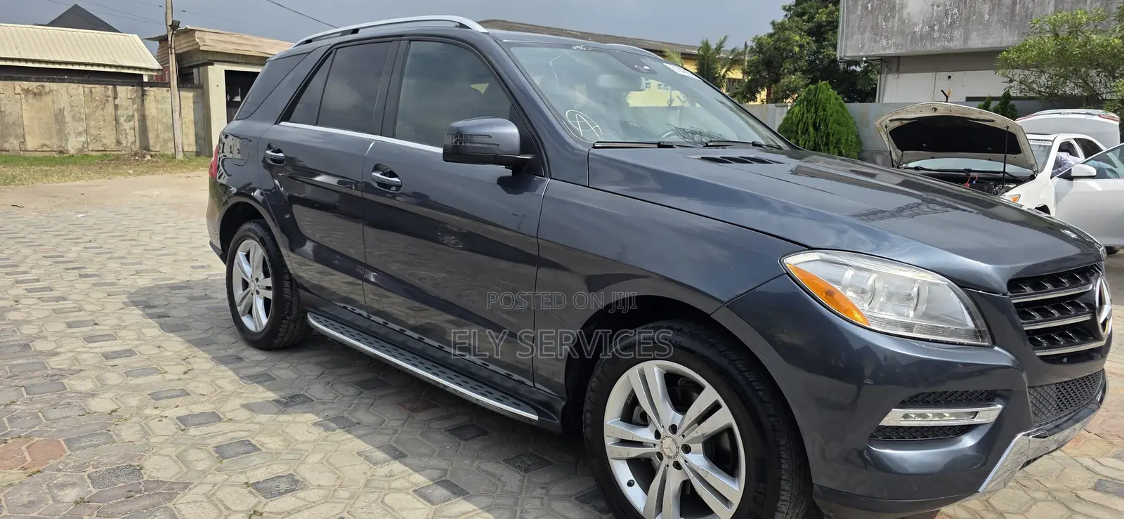 Mercedes-Benz M Class ML350 4MATIC 4dr SUV AWD (3.5L 6cyl 7A) 2015 Gray