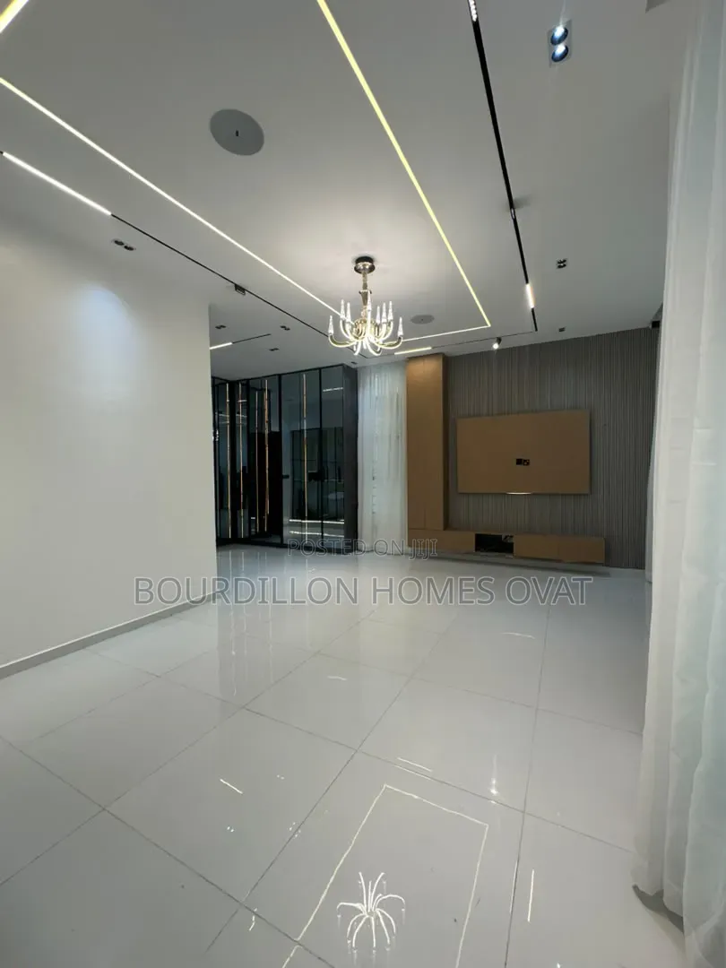 5bdrm Duplex in Orchid Lekki Lagos for sale