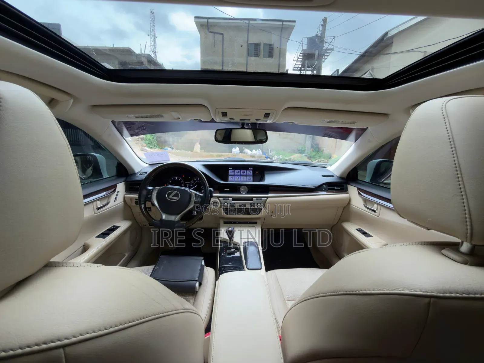 Lexus ES 2014 White