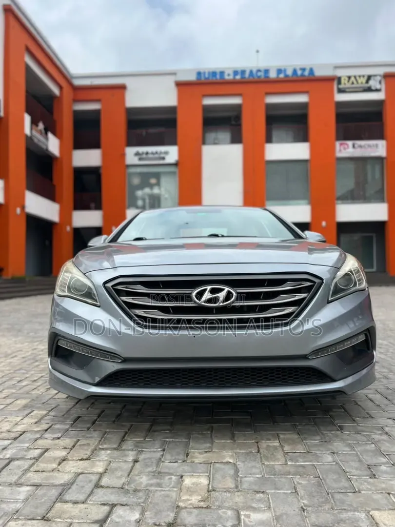 Hyundai Sonata Sport 2.0T Sedan FWD (2.0L 4cyl 6A) 2016 Gray