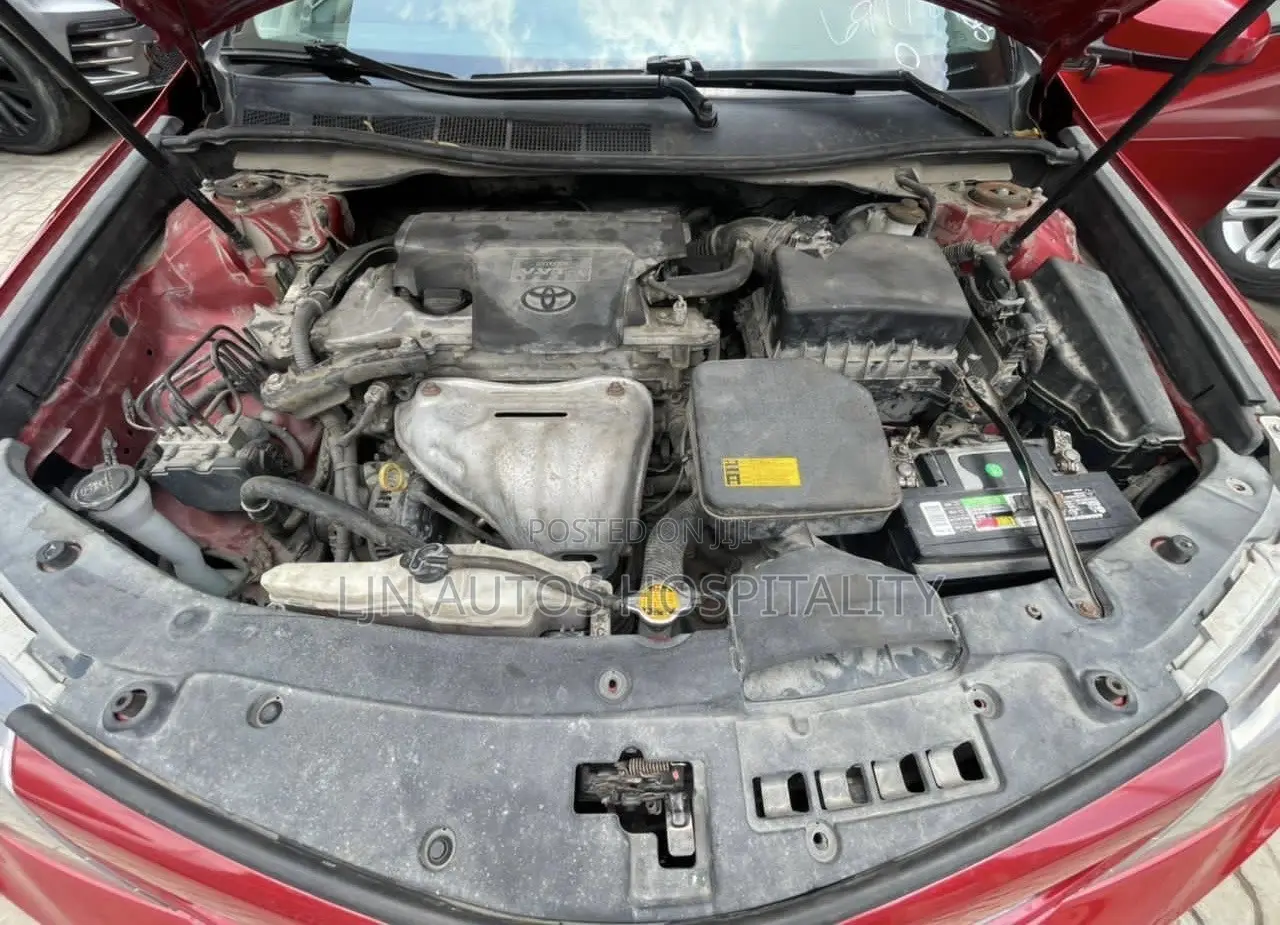 Toyota Camry SE 4dr Sedan (2.5L 4cyl 6A) 2013 Burgundy