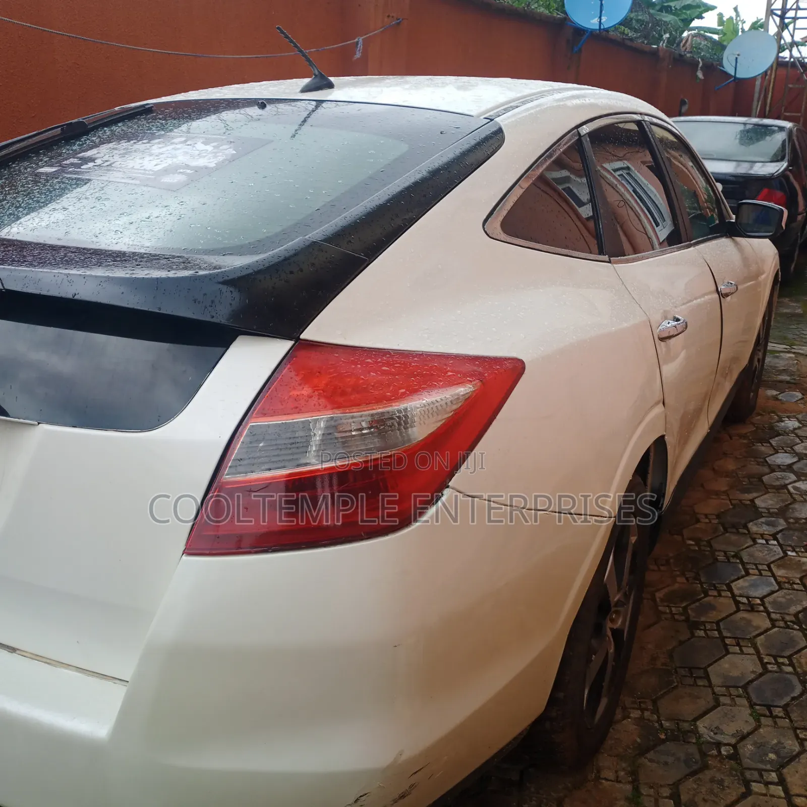 Honda Crosstour 3.5 FWD 2010 White