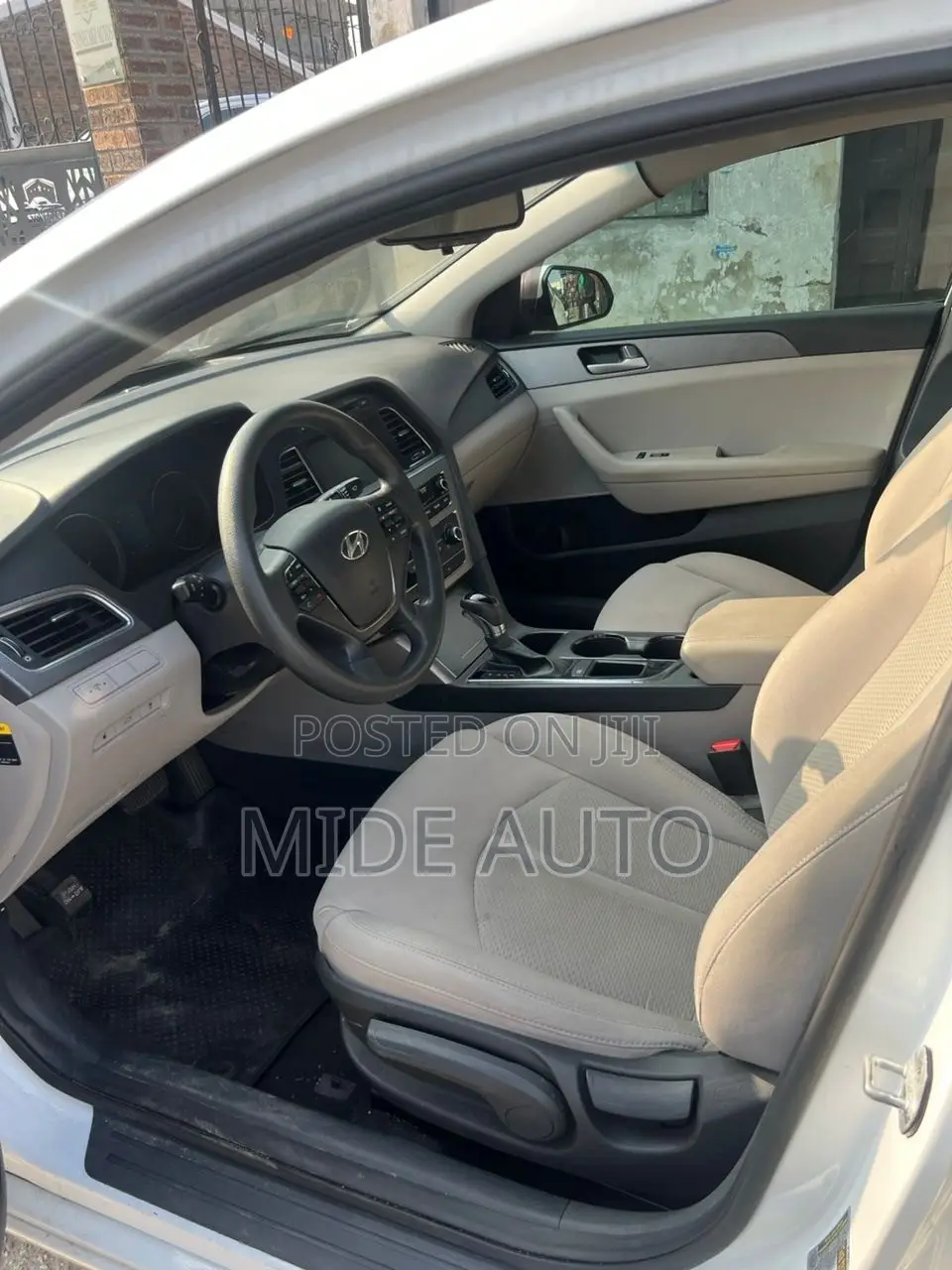 Hyundai Sonata Base Sedan FWD (2.4L 4cyl 6A) 2017 White