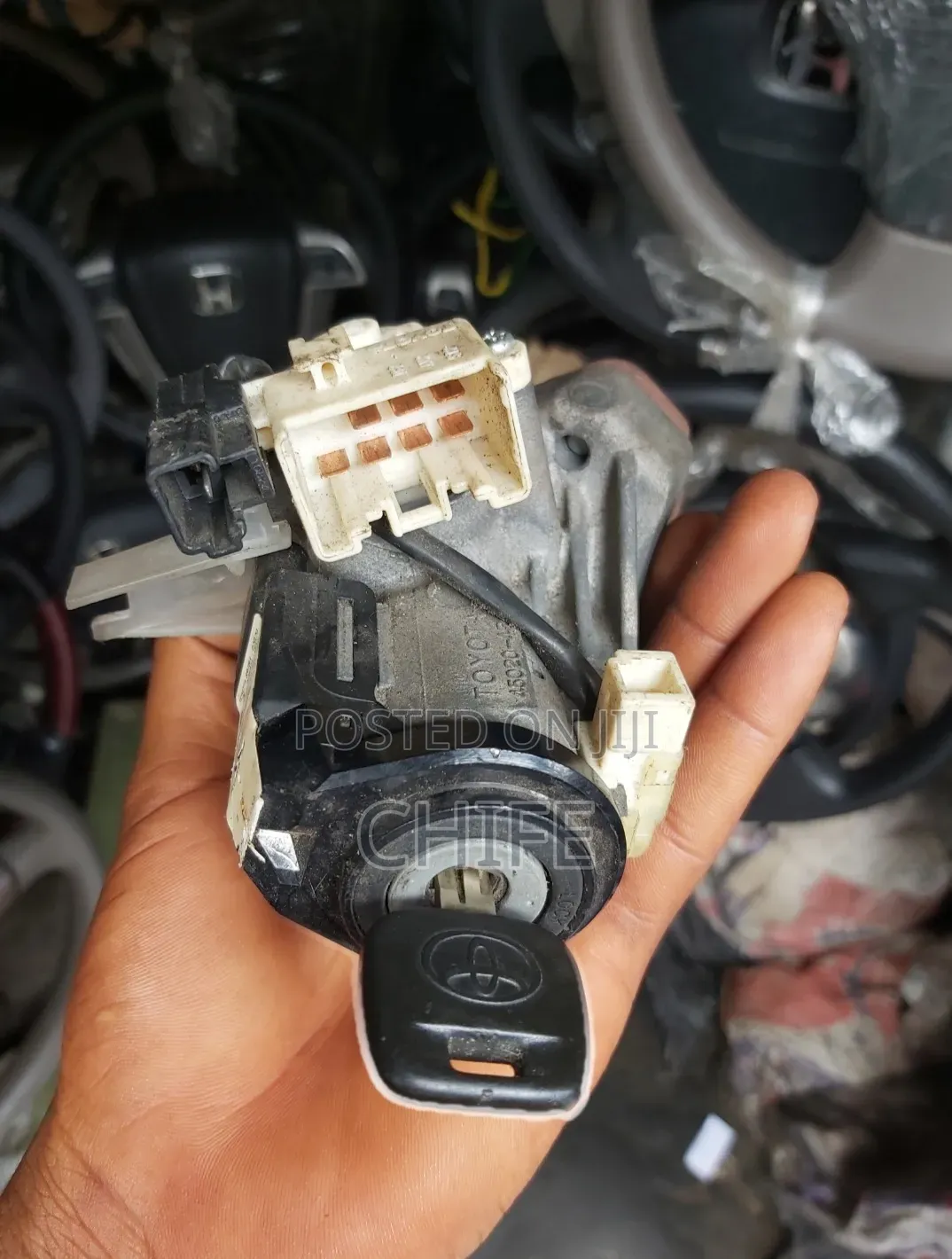 Toyota Ignition Housing and Key for Highlander 2008 - 2012