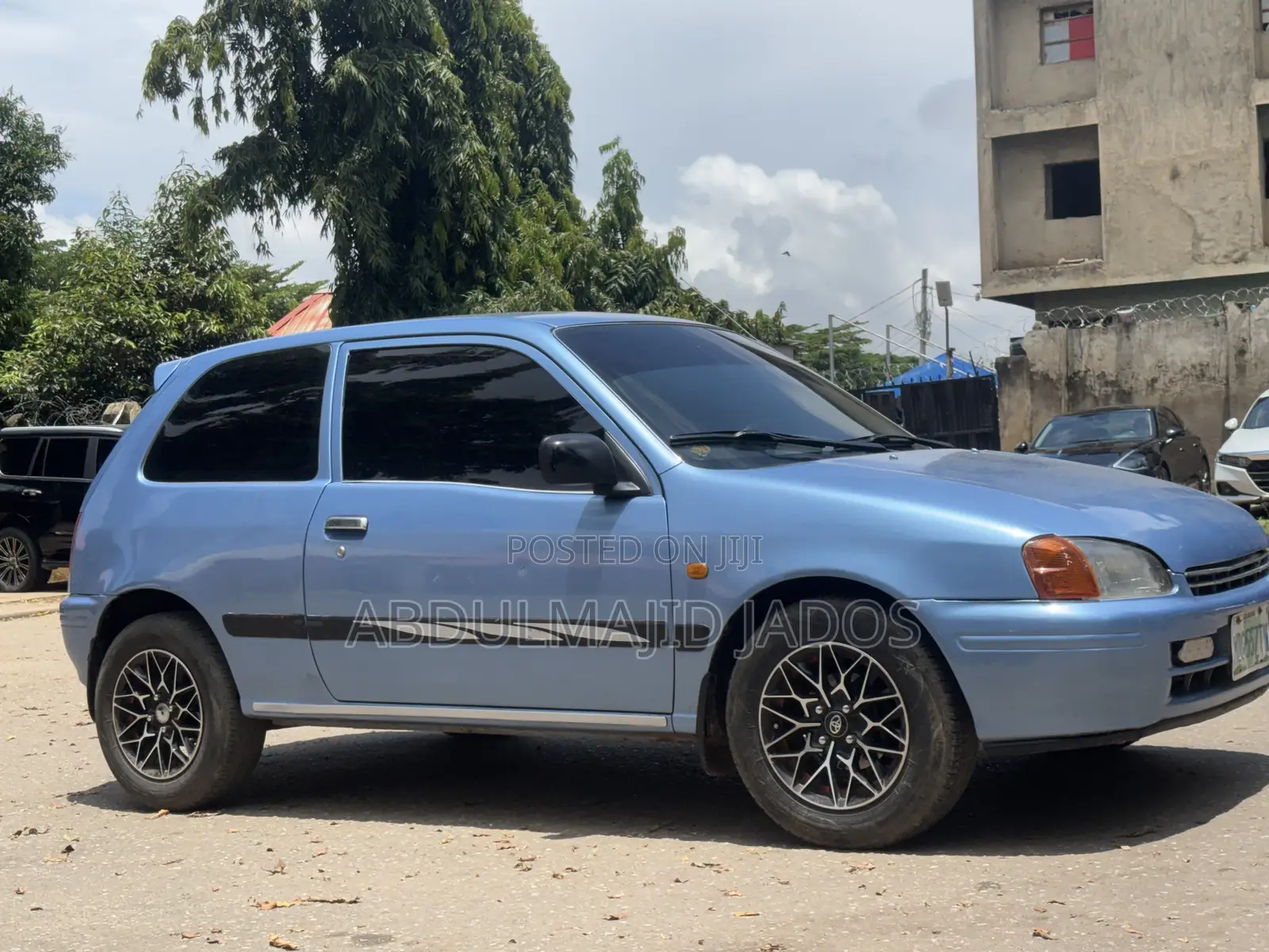Toyota Corolla 2000 Blue
