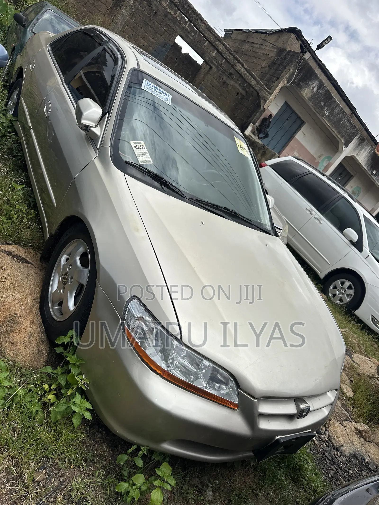 Honda Accord 1998 Gold