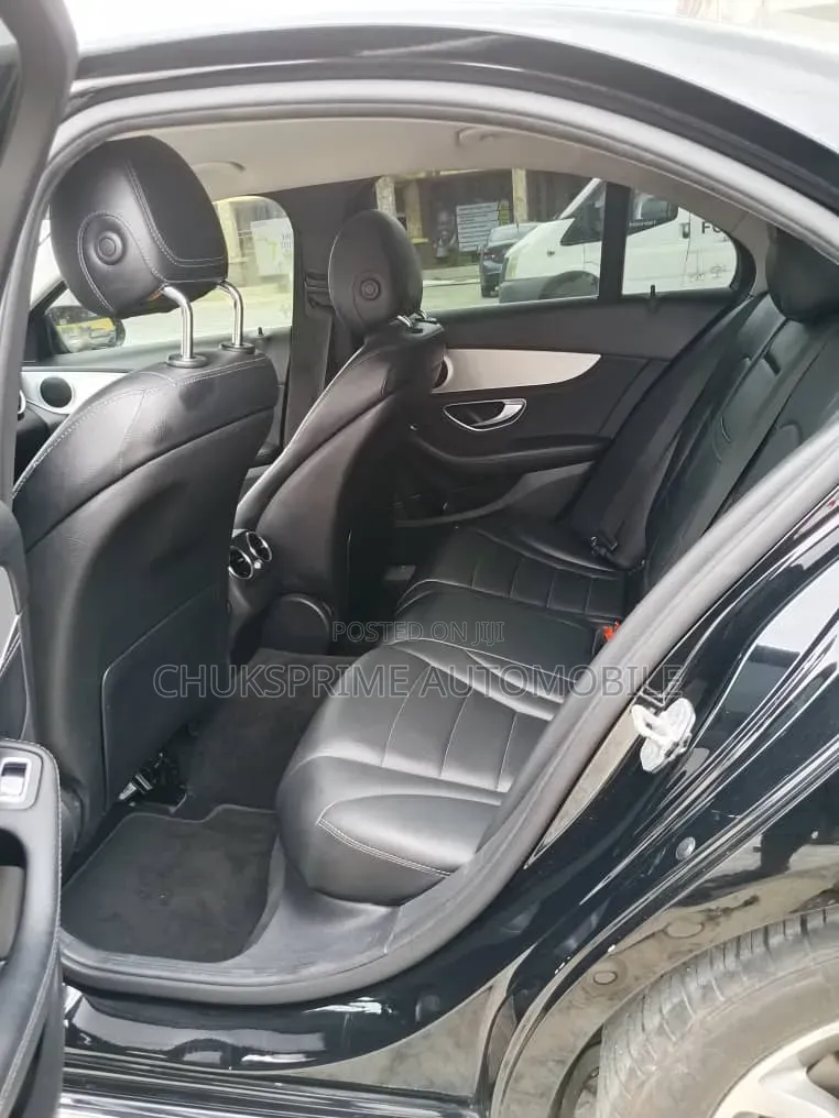 Mercedes-Benz C300 Base AWD 4Matic Sedan (2.0L 4cyl 7A) 2015 Black