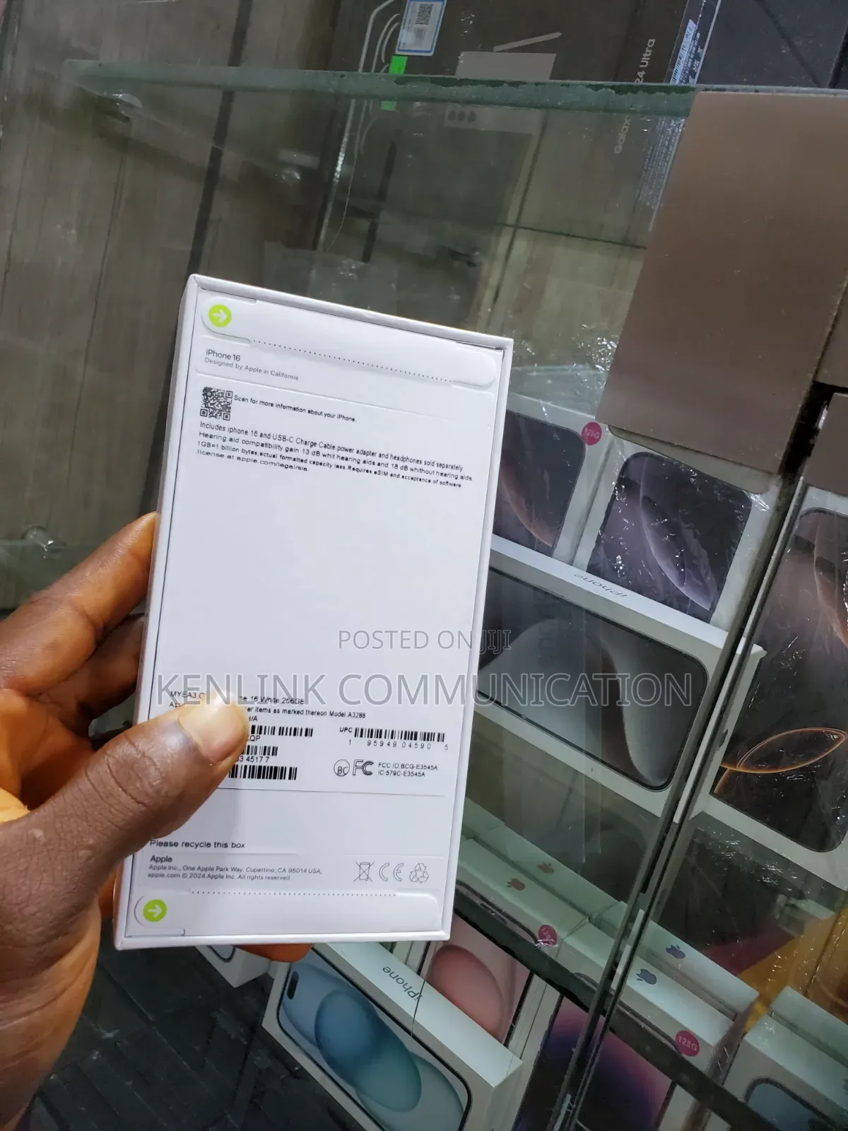 New Apple iPhone 16 256 GB Silver