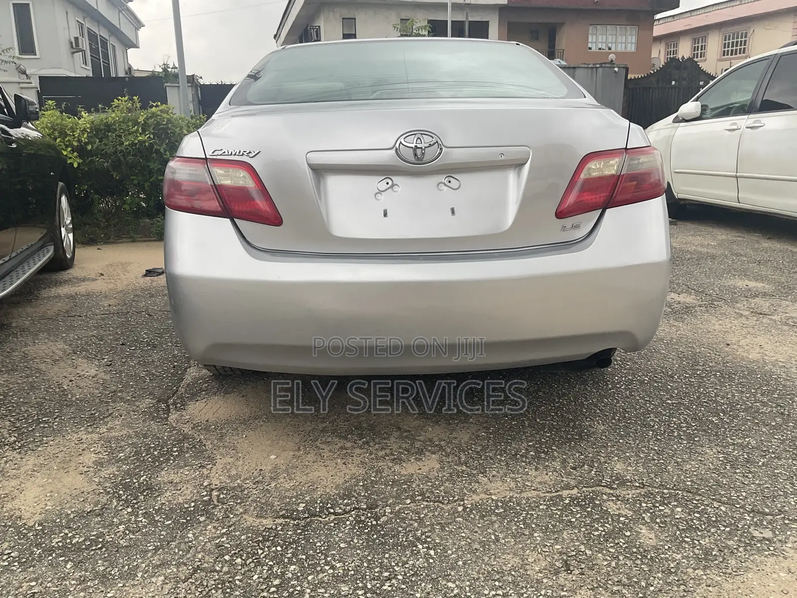 Toyota Camry LE 4dr Sedan (2.4L 4cyl 5A) 2009 Silver