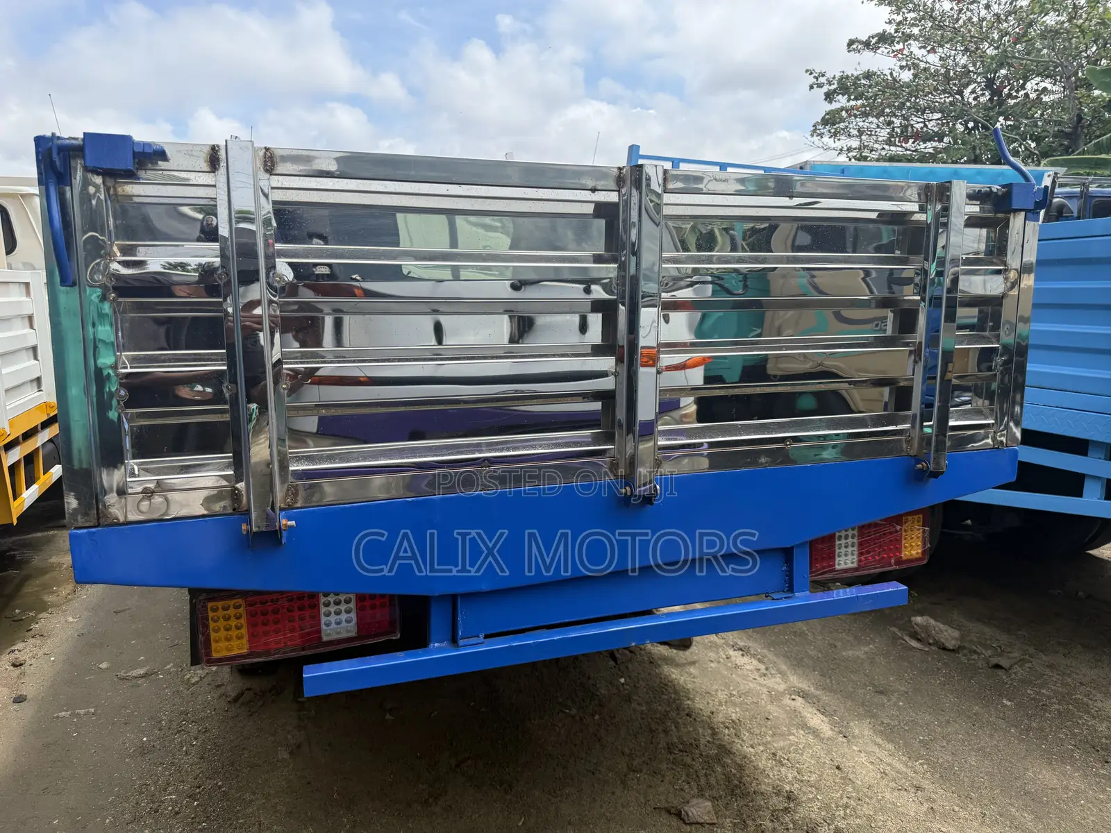 Foreign Used Toyota Dyna 200 Truck 2007  Blue 