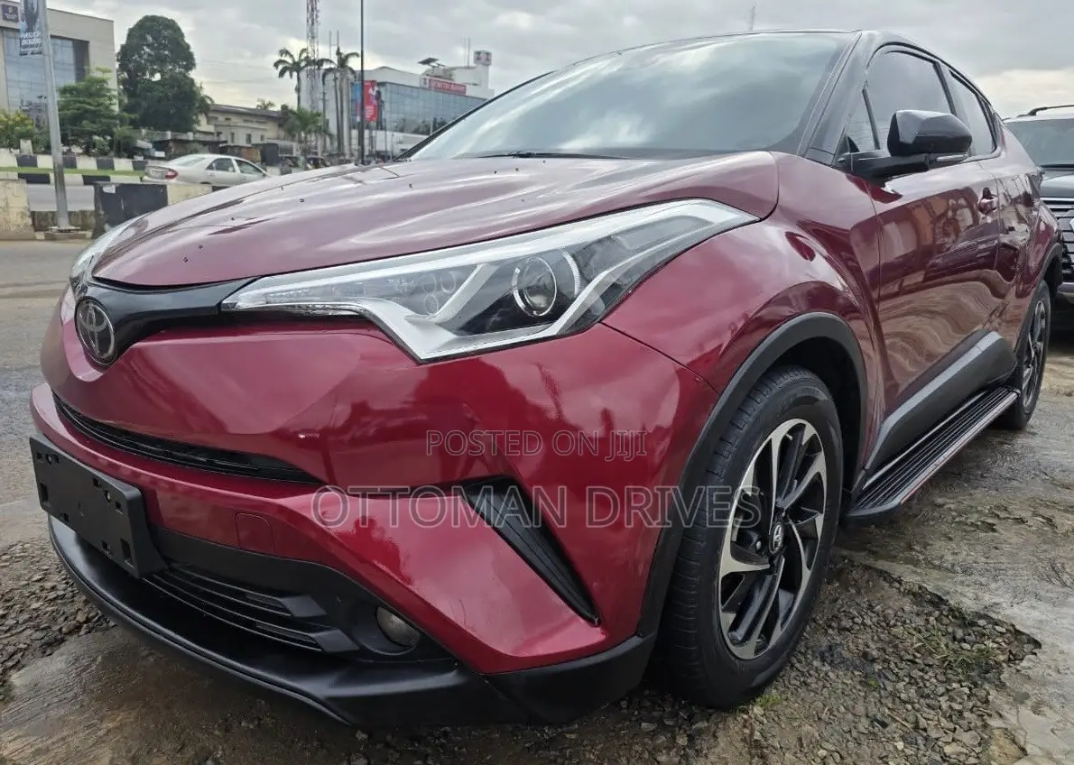 Toyota C-HR XLE Prermium FWD (2.0L 4cyl 2AM) 2018 Red