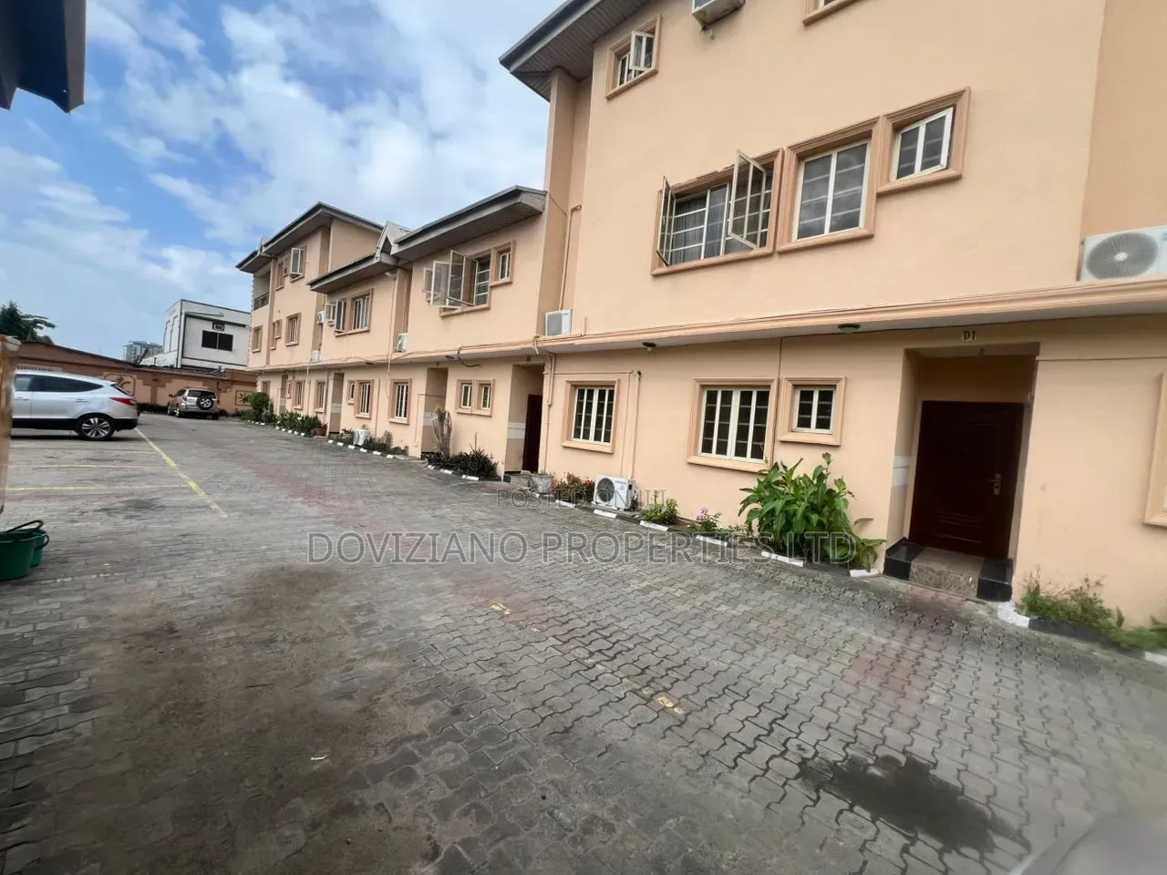 1bdrm Apartment in Lekki Phase 1 for rent