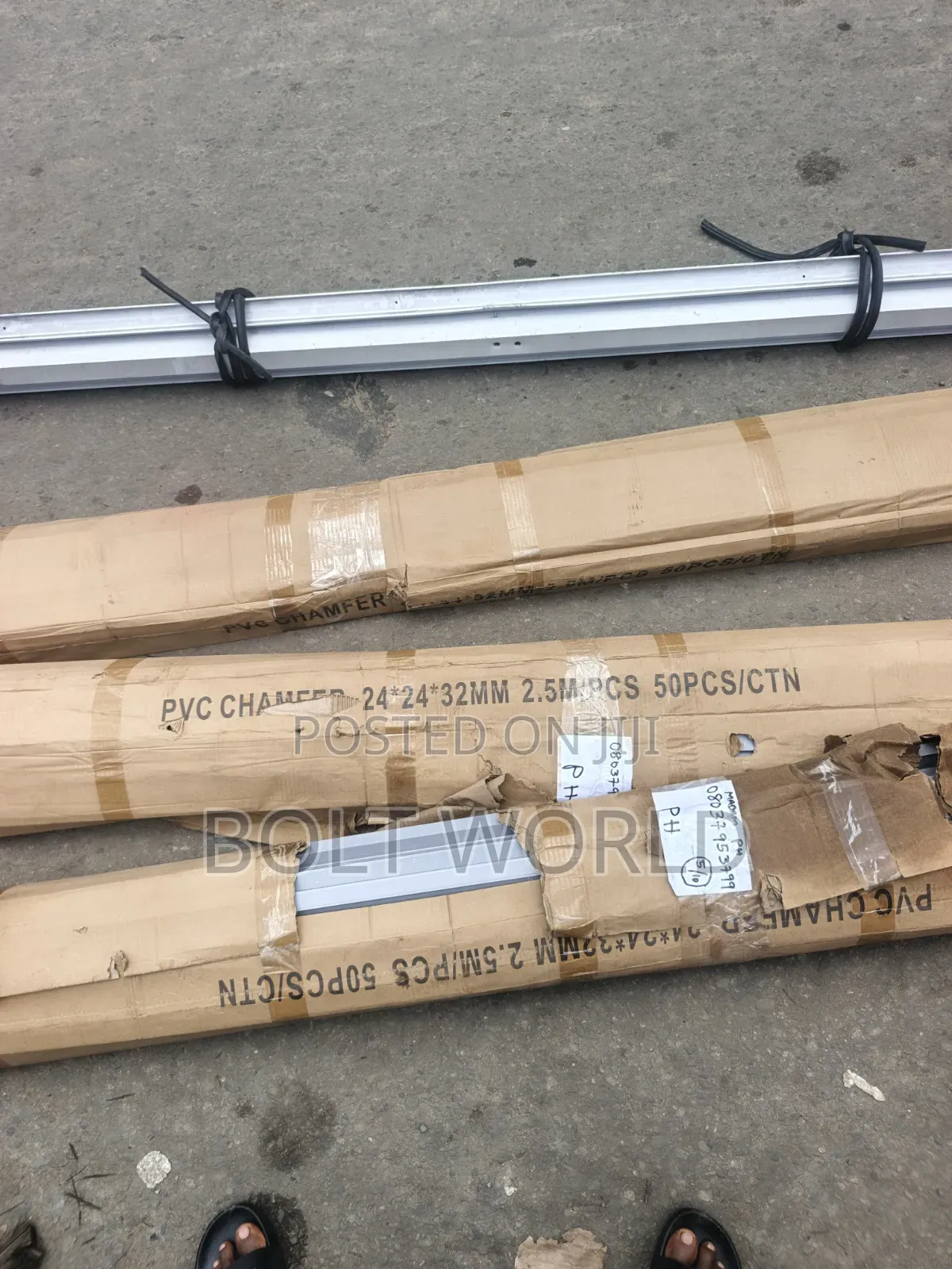 PVC Chamber 24x24x32mm 2.5m