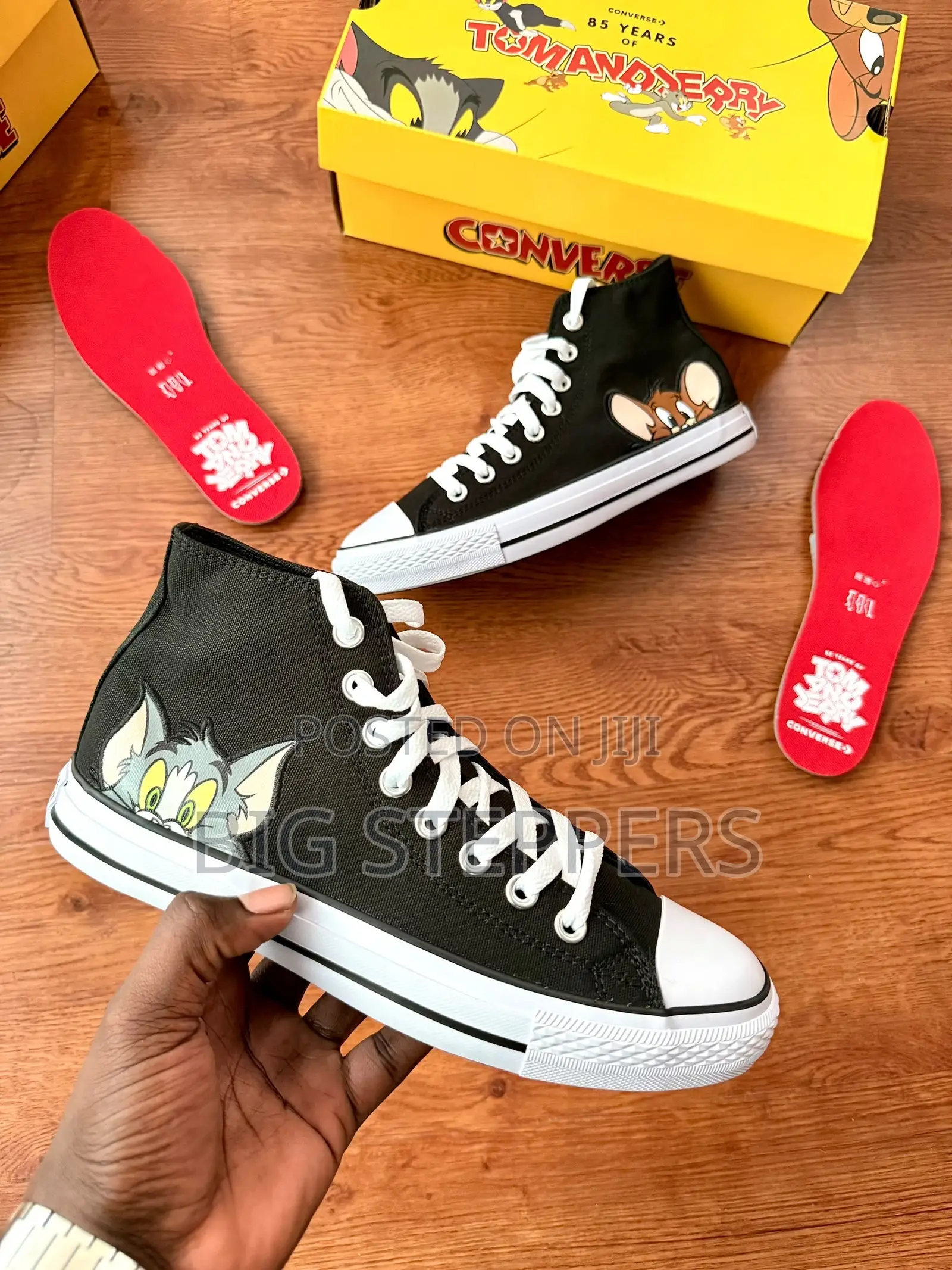 Converse Sneakers Tom and Jerry Black