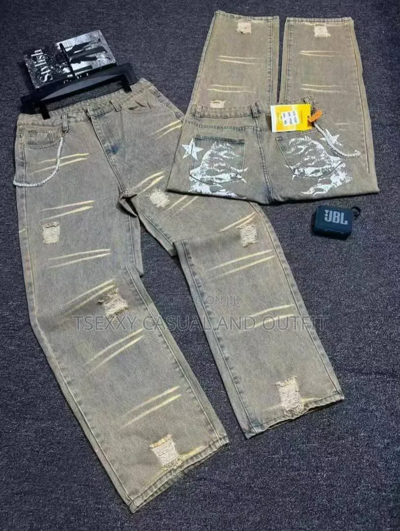 I Sell Quality Foreign Wears Both Male and Female
