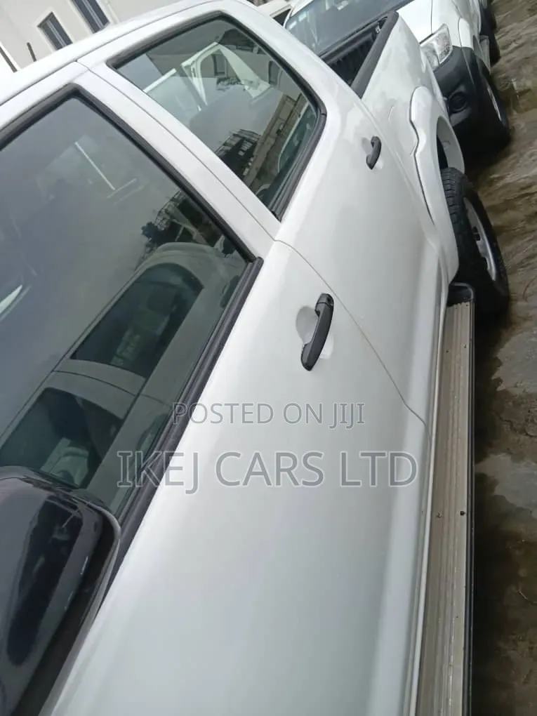 Toyota Hilux 2015 White