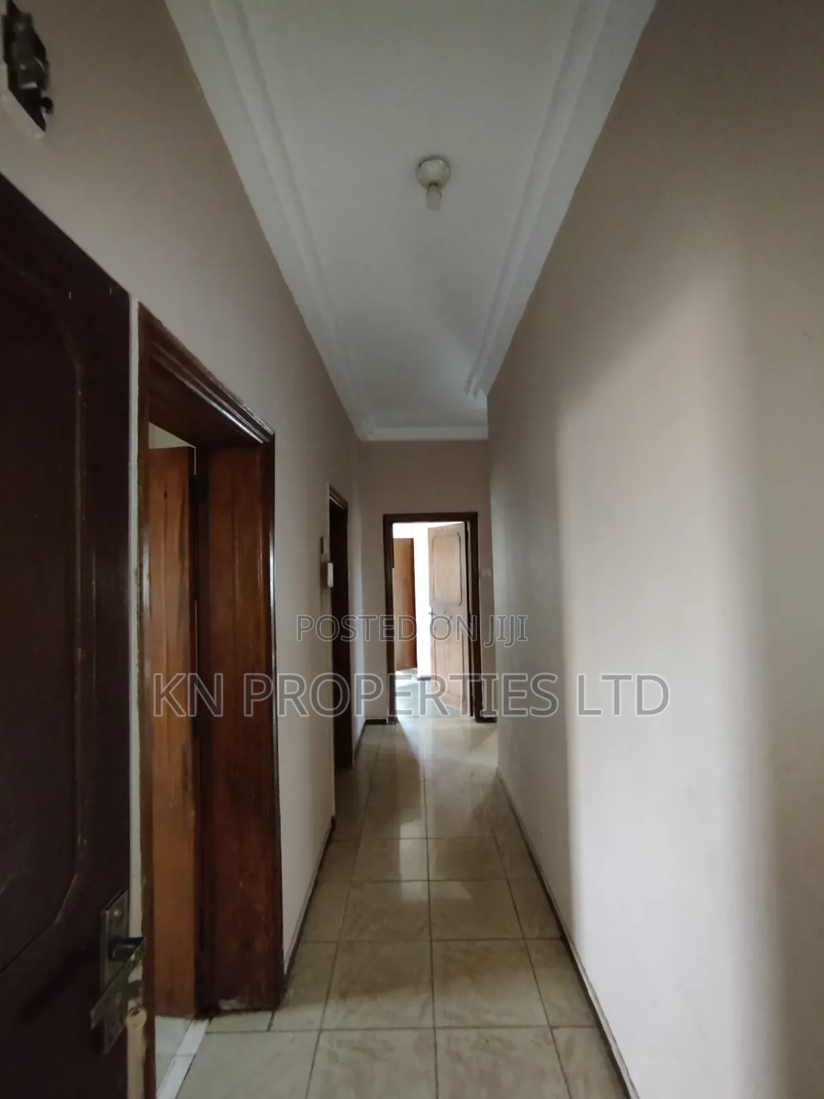 3bdrm Block of Flats in Area 1 for rent