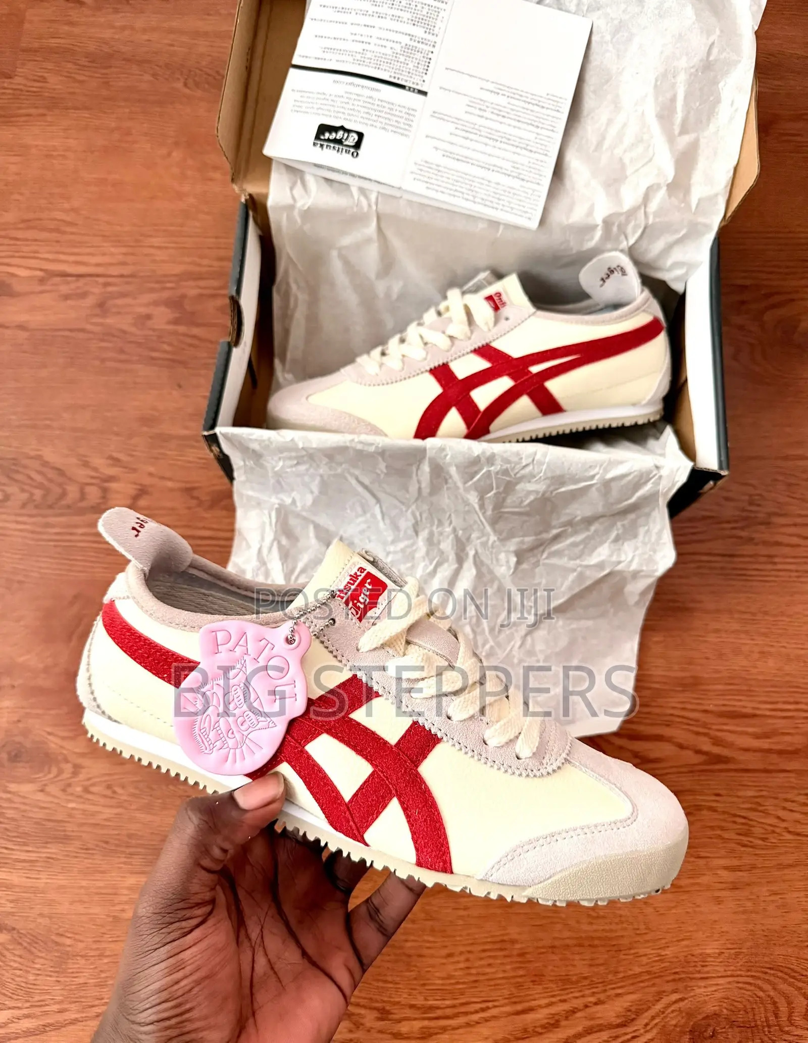 Onitsuka Tiger Sneakers Red Stripes