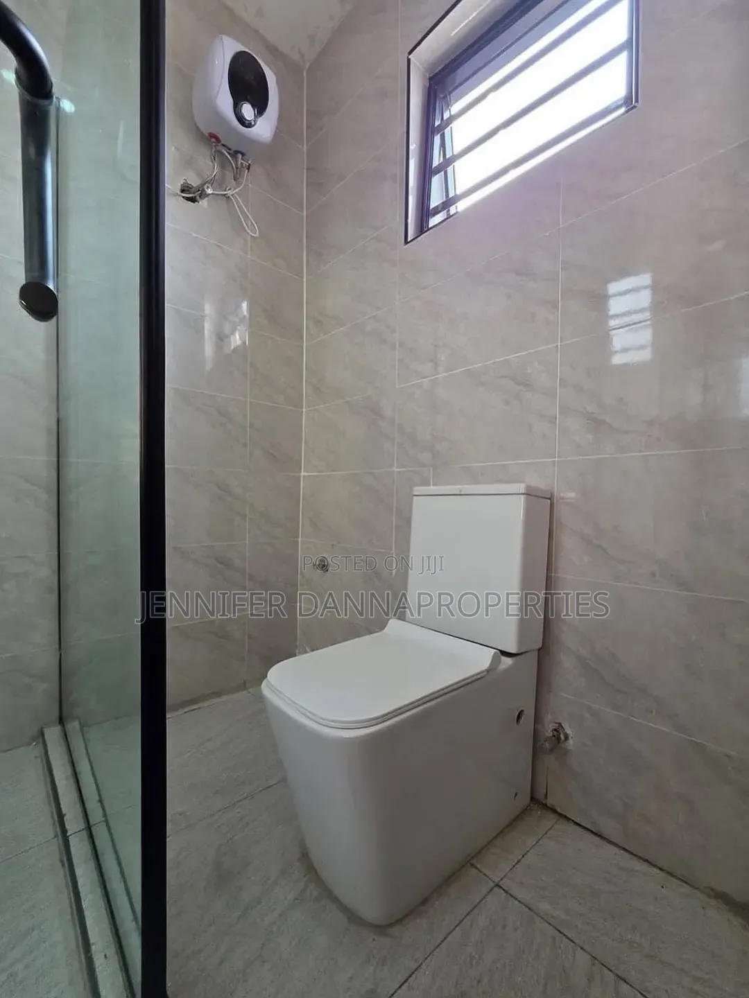 4bdrm Duplex in Lekki Phase 2 for sale