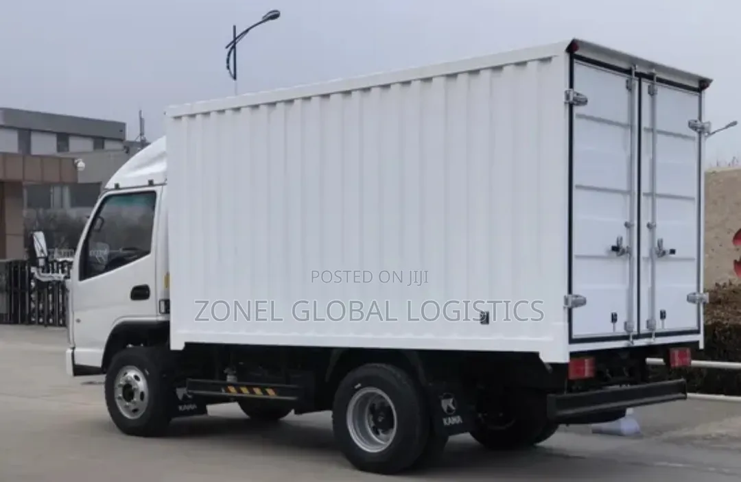 Smooth and Well Maintained Truck for Hire in Lekki