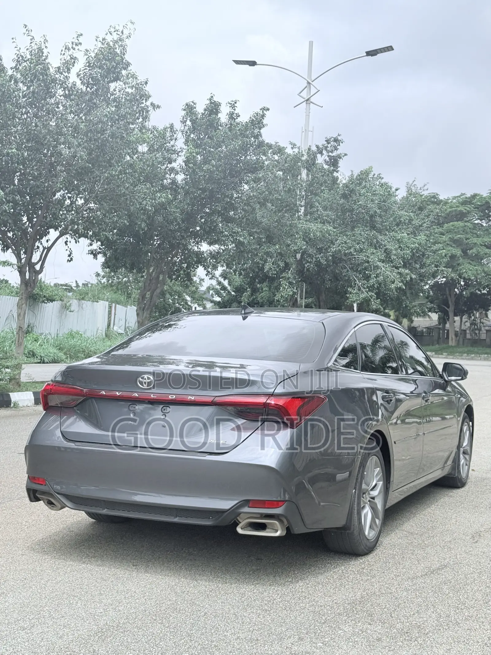 Toyota Avalon XLE 2020 Gray