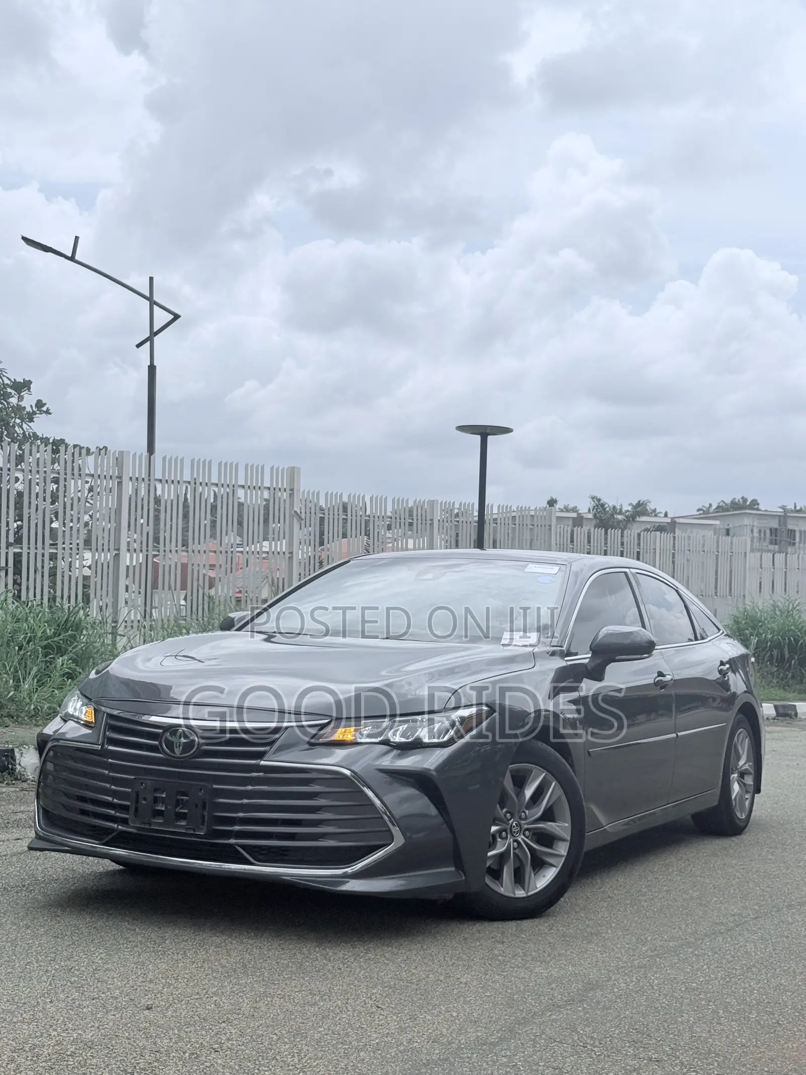Toyota Avalon XLE 2020 Gray