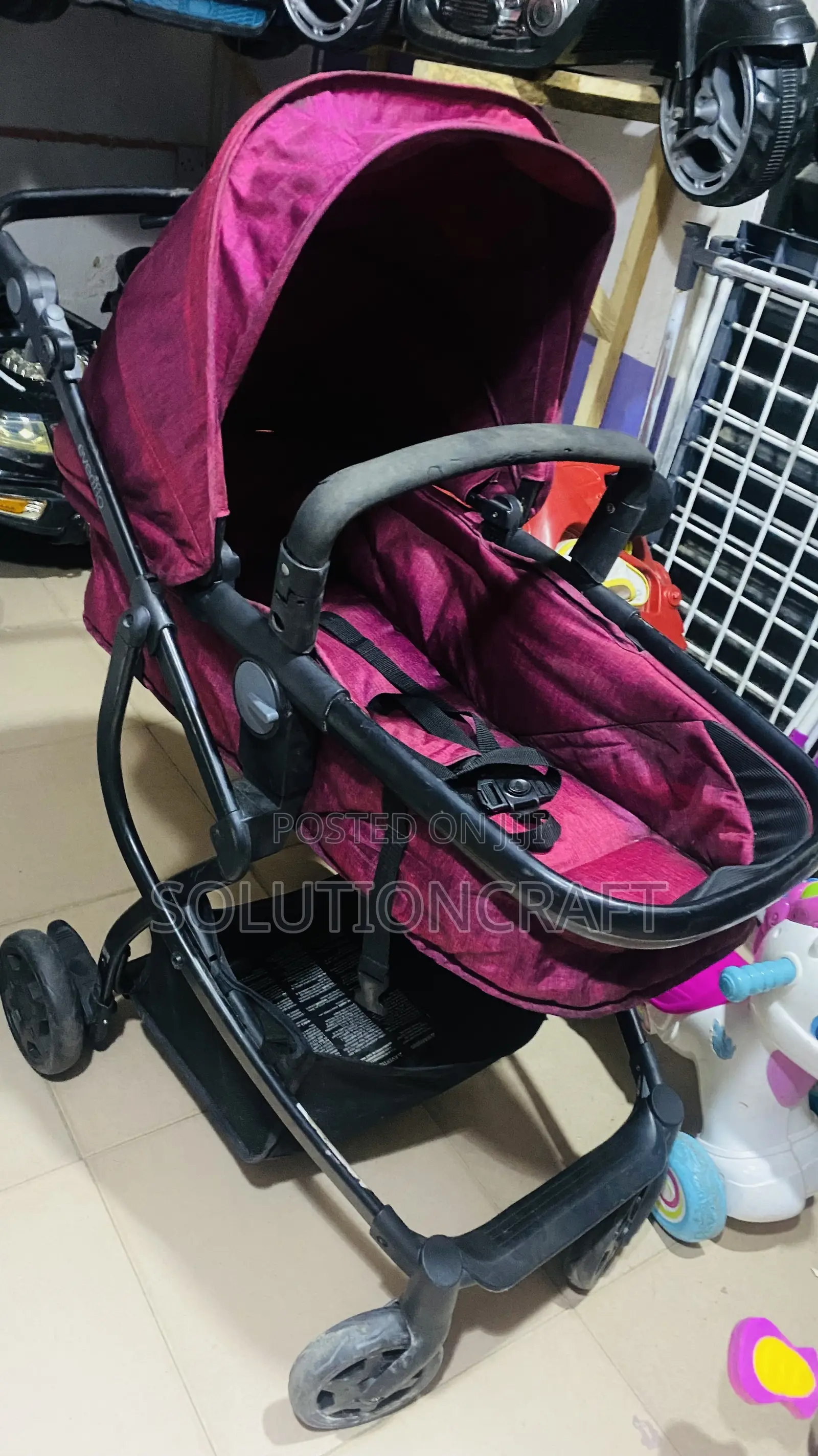 Very Clean Detachable Stroller