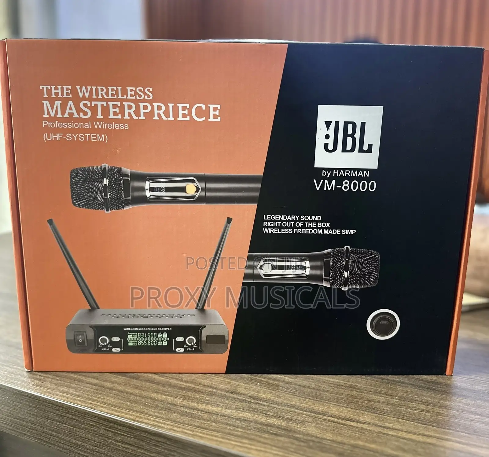 JBL VM-8000 Professional Wireless Microphone System