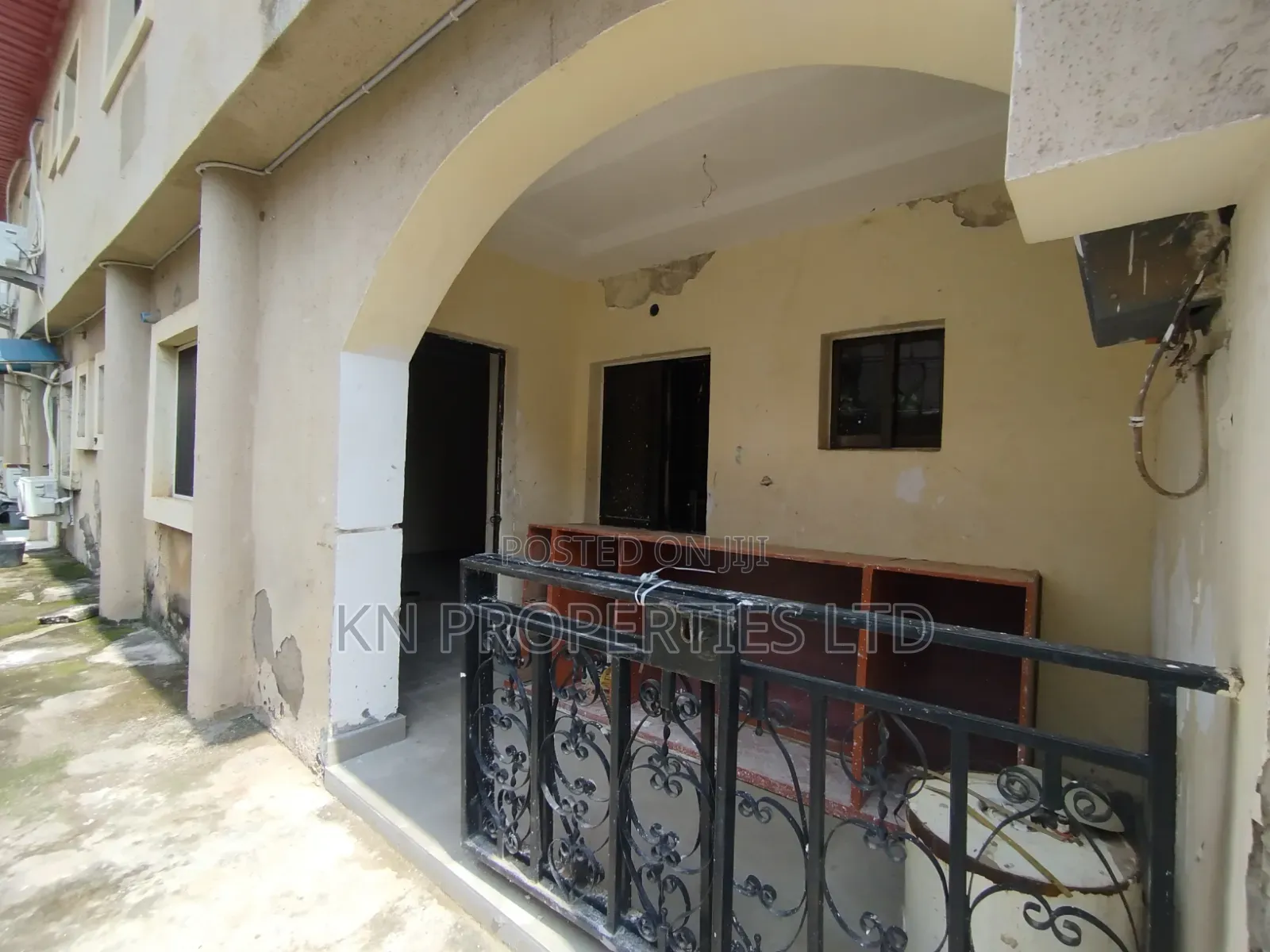 1bdrm Block of Flats in Area1 for rent