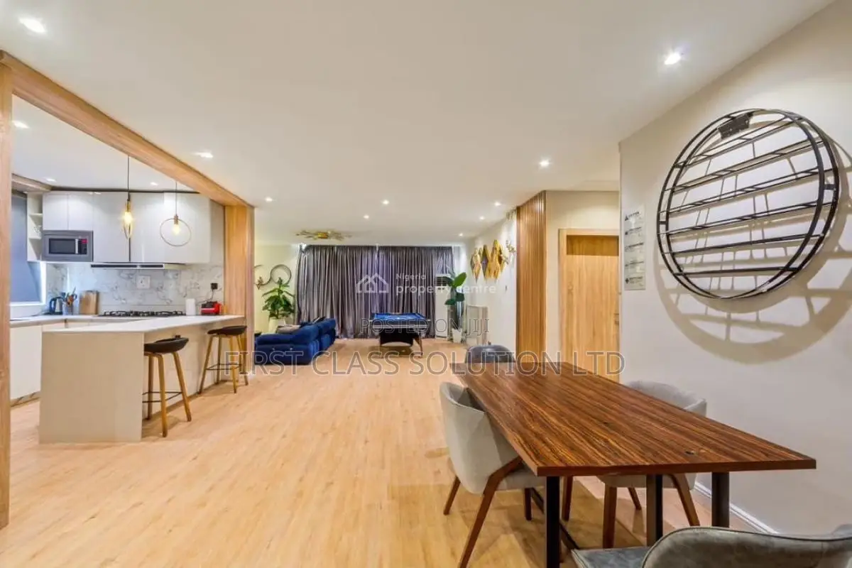 3 Bedroom Luxury Waterfront Apartment