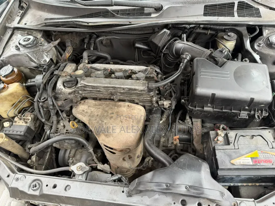 Toyota Camry XLE V6 4dr Sedan (3.0L 6cyl 4A) 2003 Gray