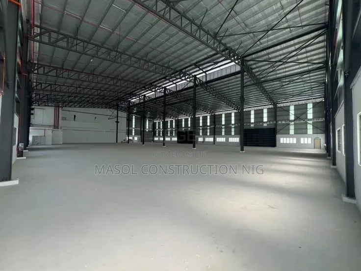 Heavy-Duty Warehouse Structure Construction
