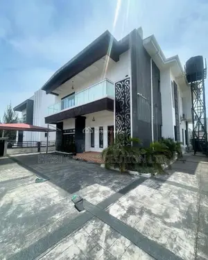 3 Bedroom Newly Furnished Luxurious Apartment