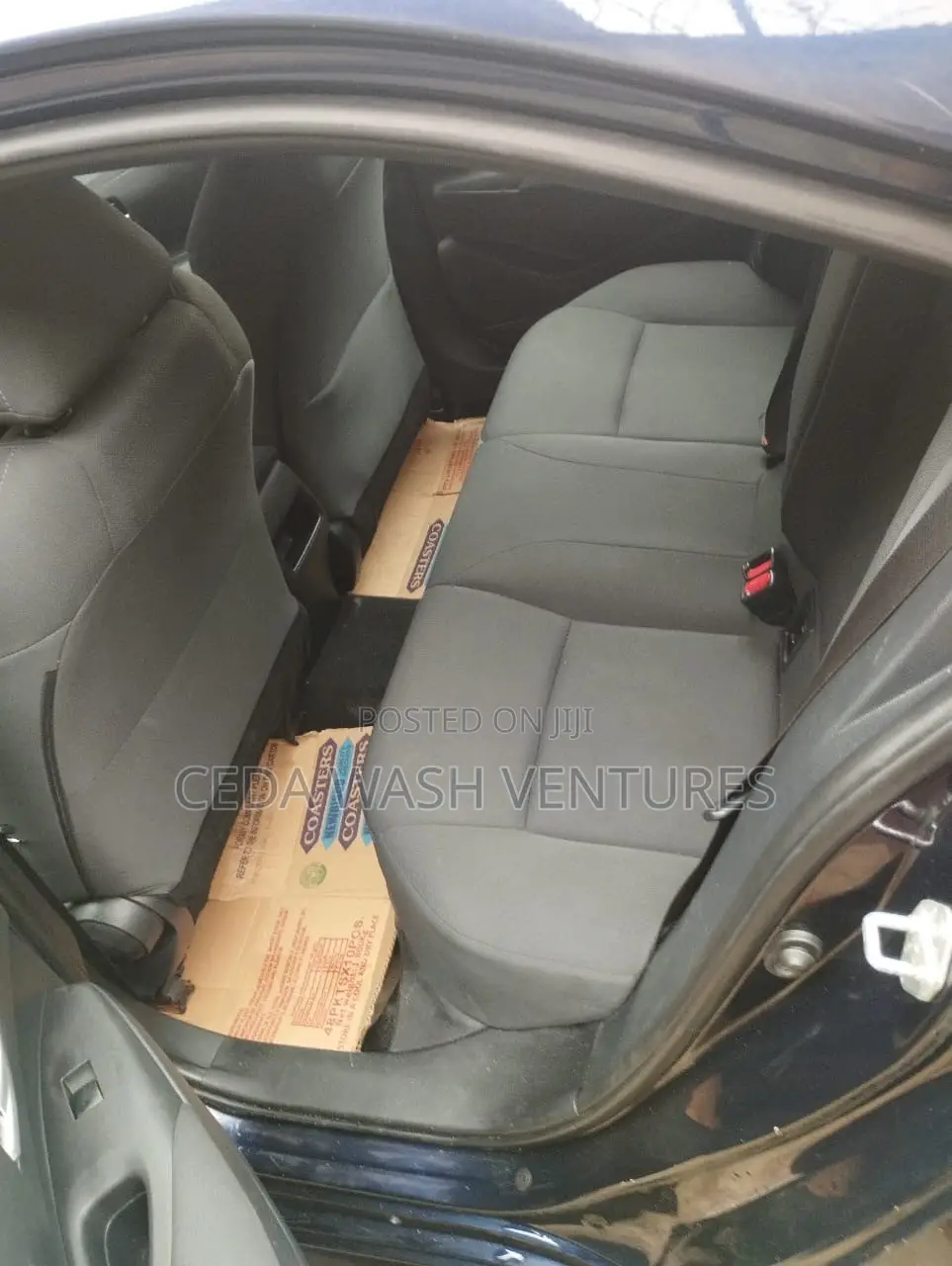 Toyota Corolla XLE (1.8L 4cyl 2A) 2019 Blue