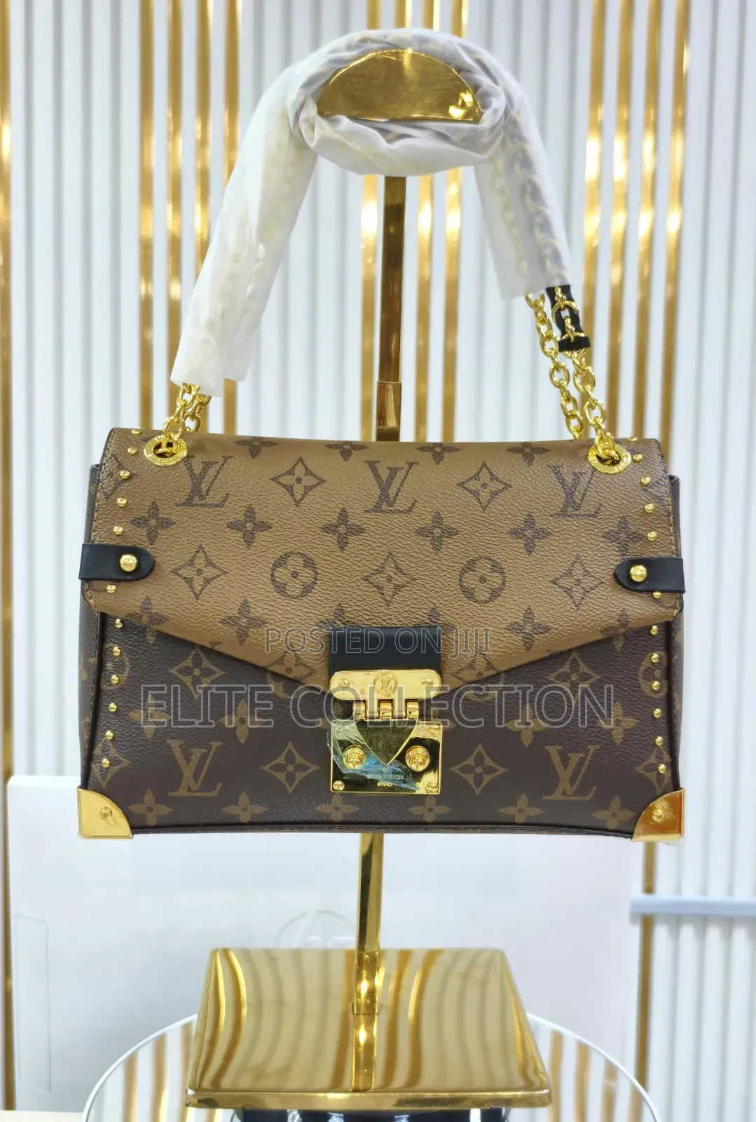 High Quality Louis Vuitton Eather Bag It'sleather Available as Seen