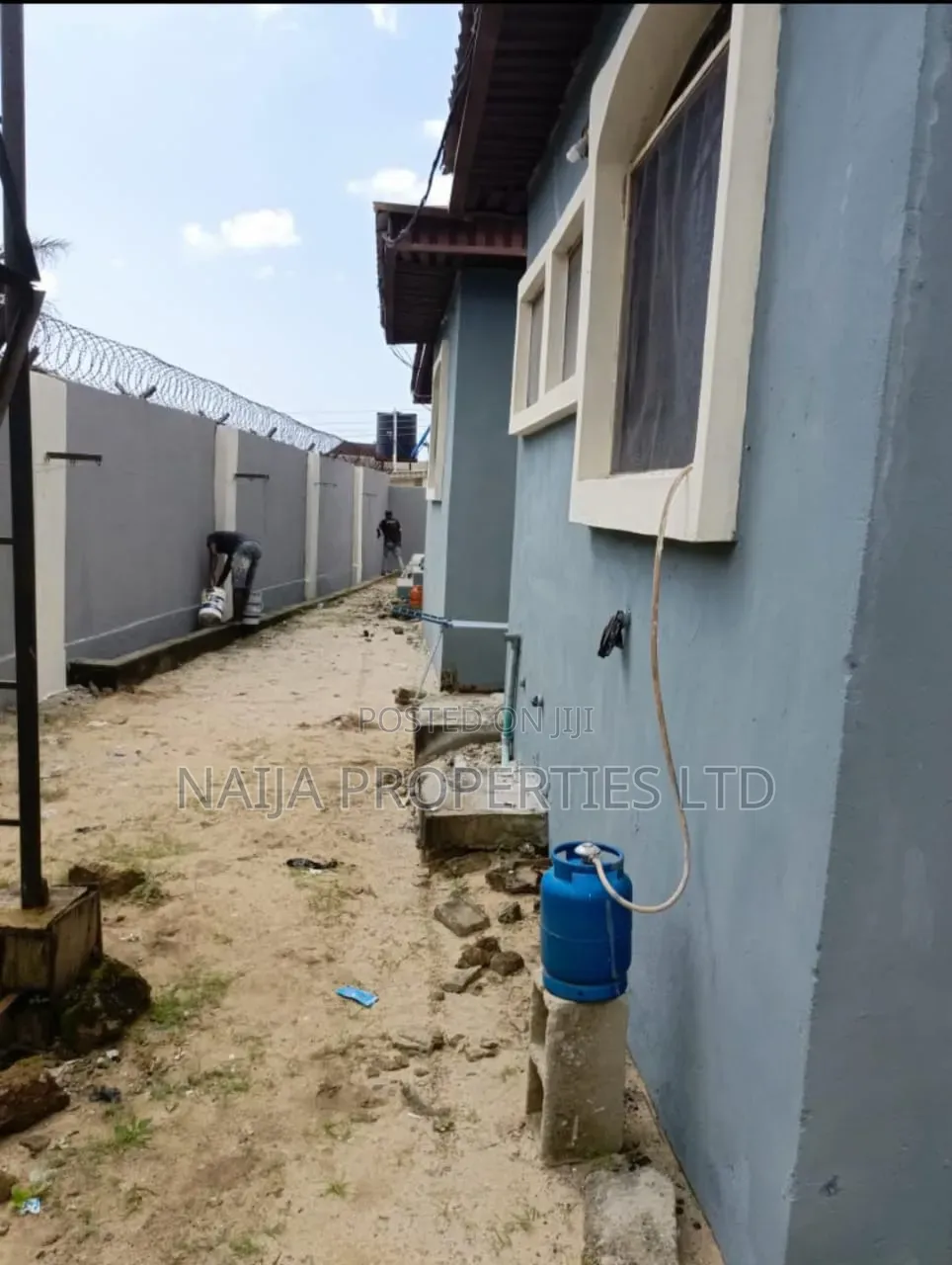 3bdrm Bungalow in Awoyaya for sale