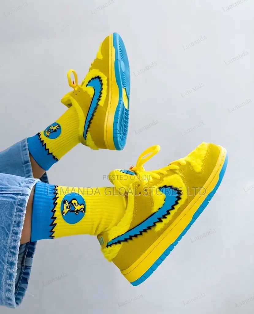 Nike SB Dunk Low "Grateful Dead Bears" Yellow