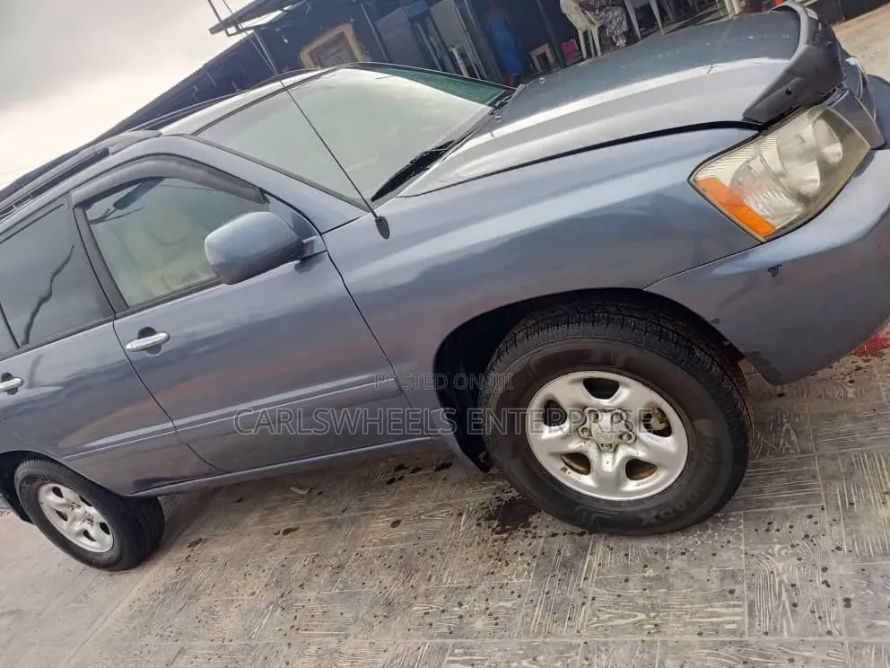 Toyota Highlander Limited V6 2005 Gray